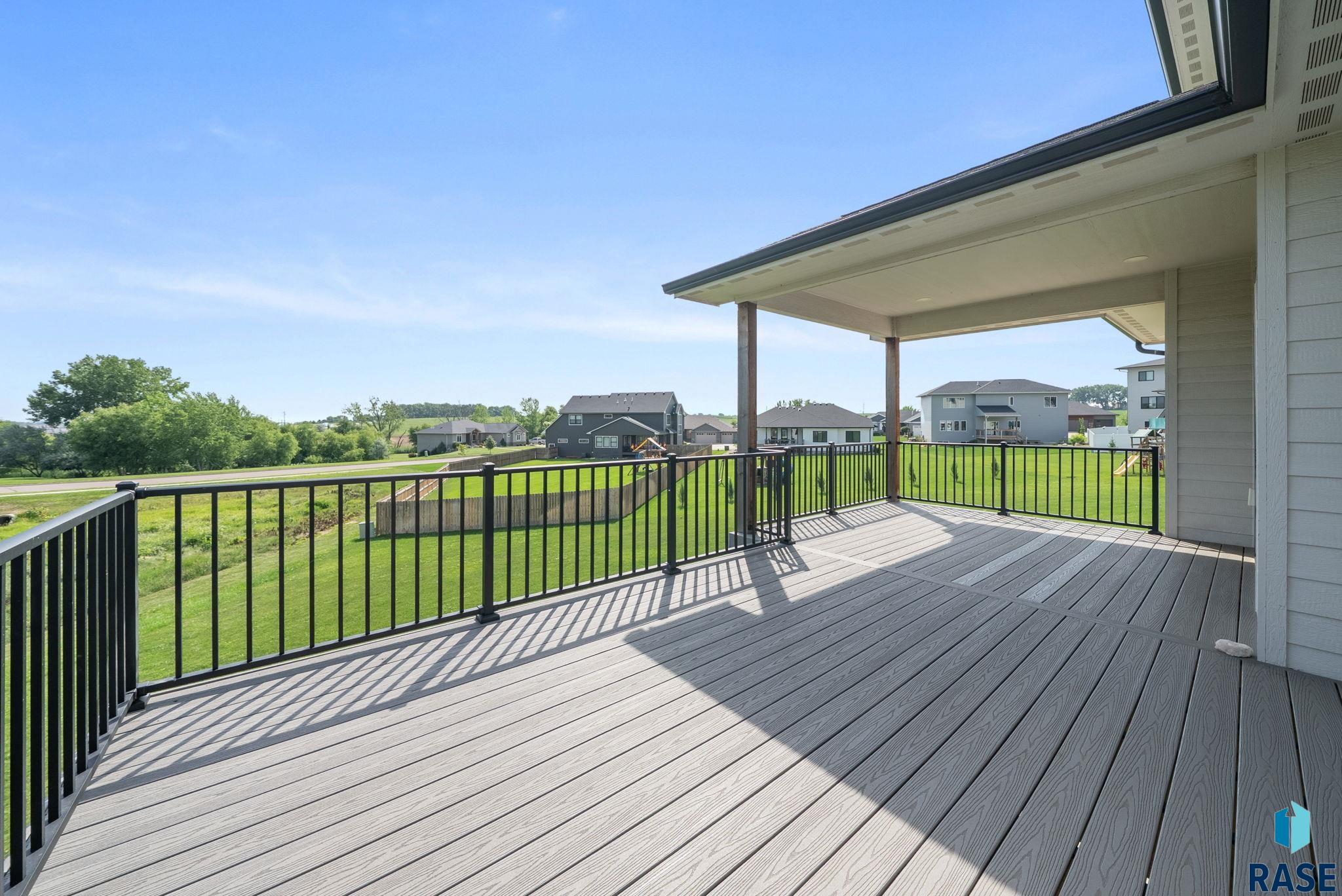 Sioux Falls, South Dakota, 57110, United States, 6 Bedrooms Bedrooms, ,4 BathroomsBathrooms,Residential,For Sale,1892157