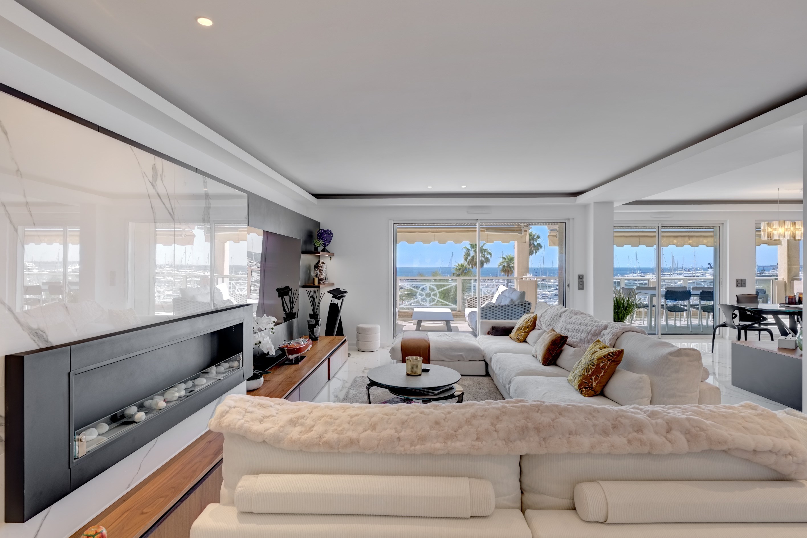  Golfe-Juan luxury apartment with panoramic sea views, private lift and rooftop … - 物件實景