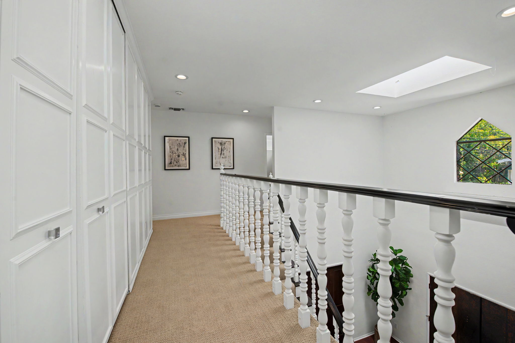  2411 Benedict Canyon Dr - 物件實景