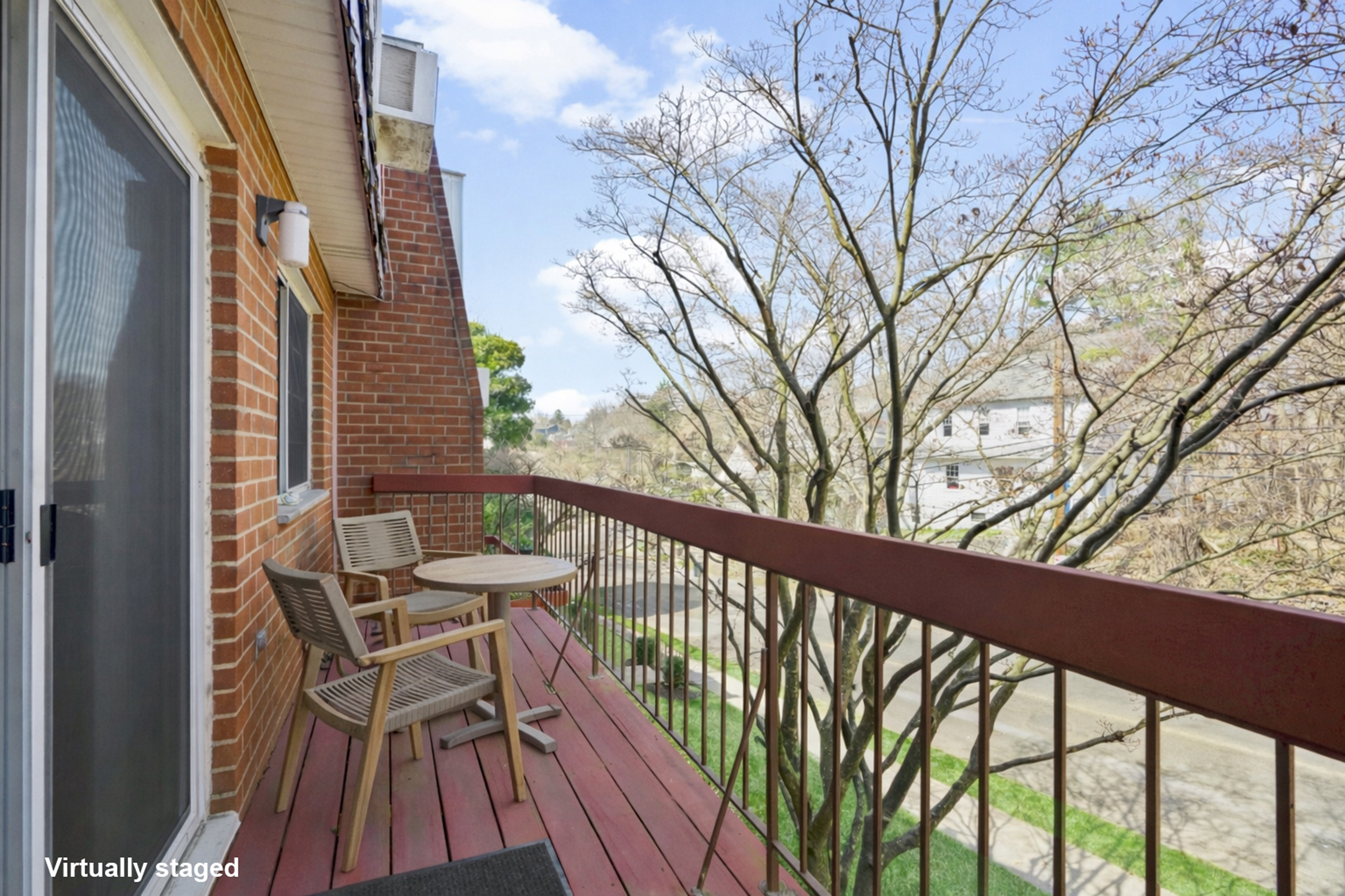  Two-Level Townhouse in White Plains - 物件實景