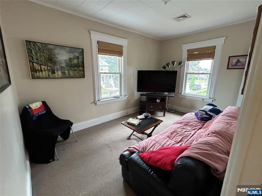 Hawthorne, New Jersey, 07506, United States, 2 Bedrooms Bedrooms, ,2 BathroomsBathrooms,Residential,For Sale,1903354