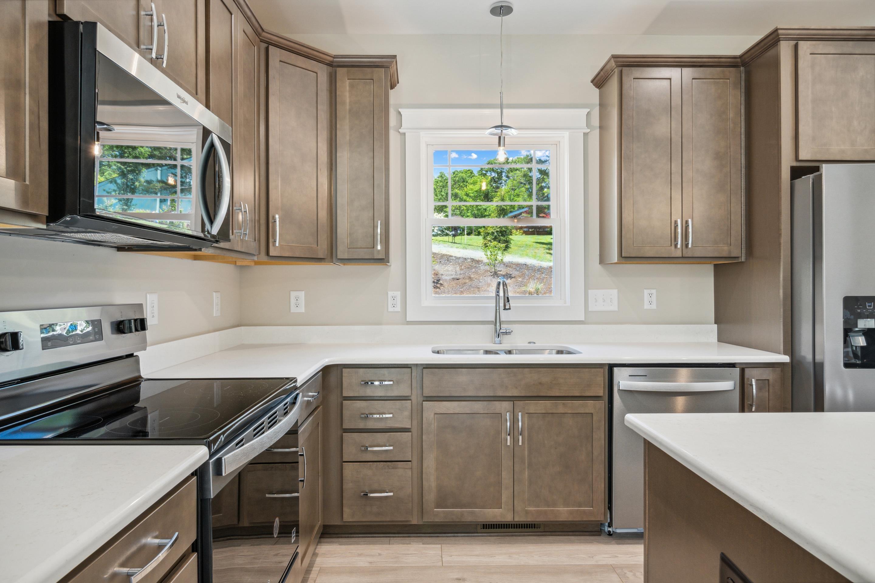 Blacksburg, Virginia, 24060, United States, 4 Bedrooms Bedrooms, ,4 BathroomsBathrooms,Residential,For Sale,1838349