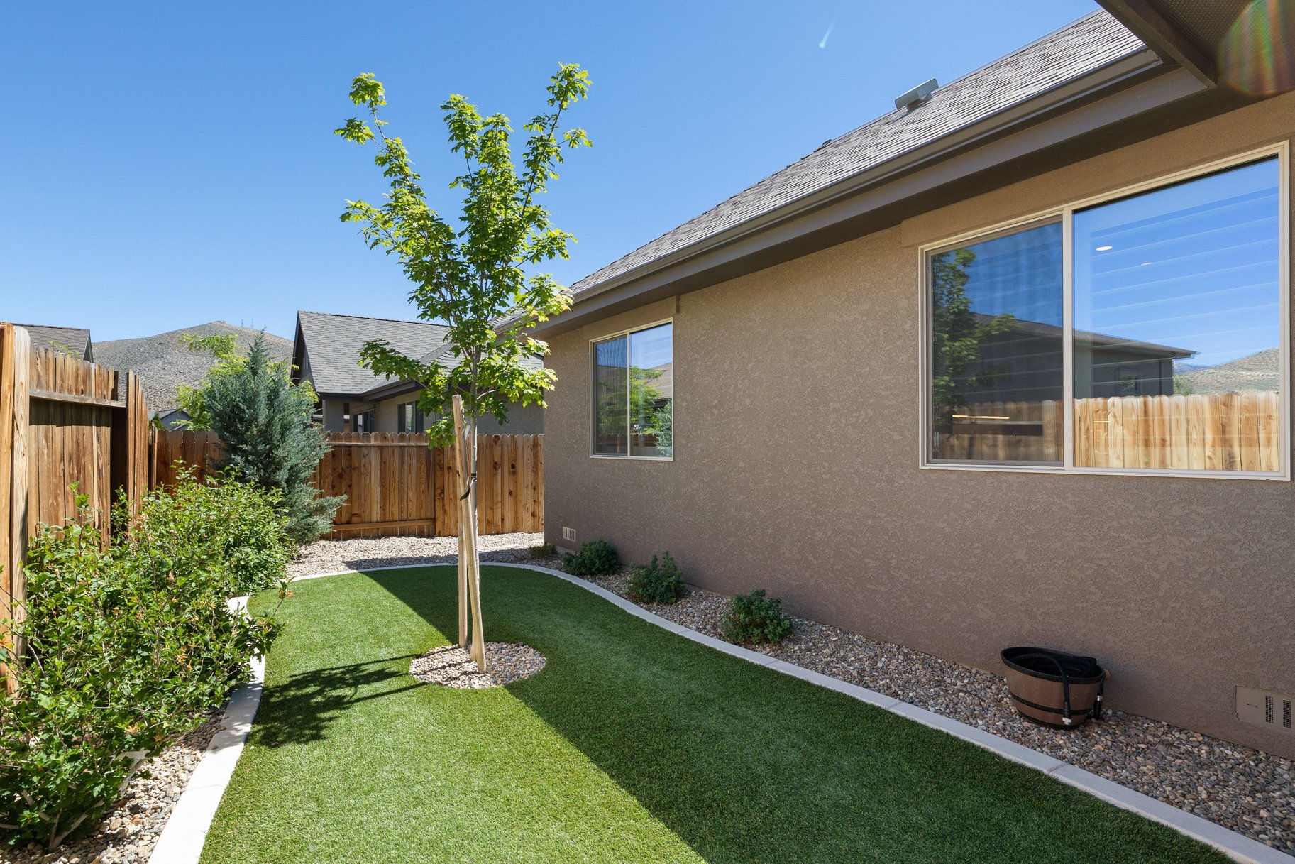  Built in 2024, Single level home minutes away from Silver Oak golf course - 物件實景