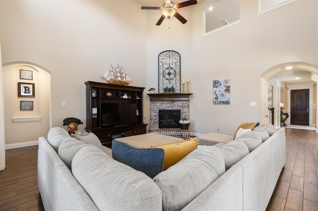 Wylie, Texas, 75098, United States, 5 Bedrooms Bedrooms, ,4 BathroomsBathrooms,Residential,For Sale,1950994