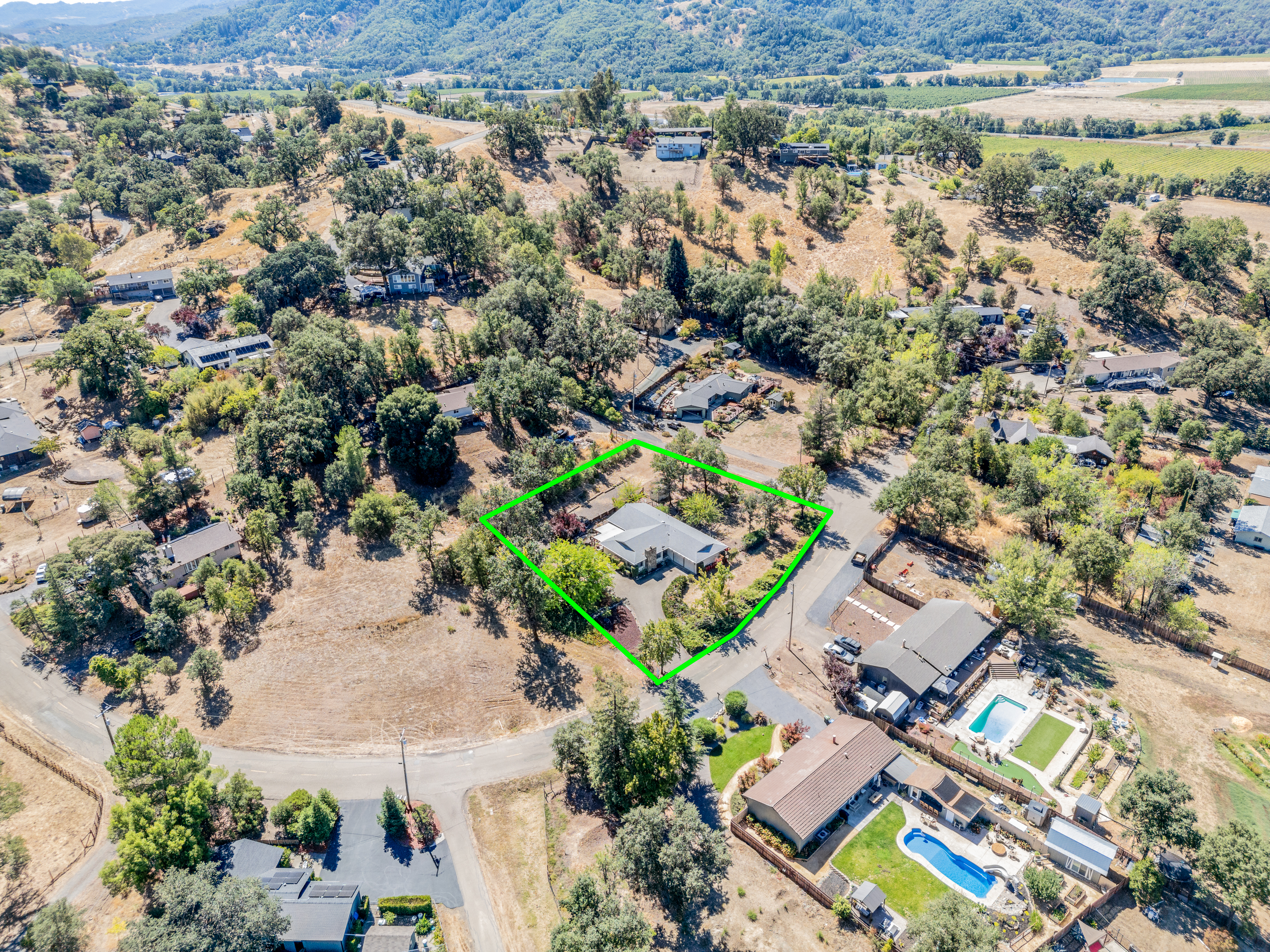 Ukiah, California, 95482, United States, 4 Bedrooms Bedrooms, ,2 BathroomsBathrooms,Residential,For Sale,1949294