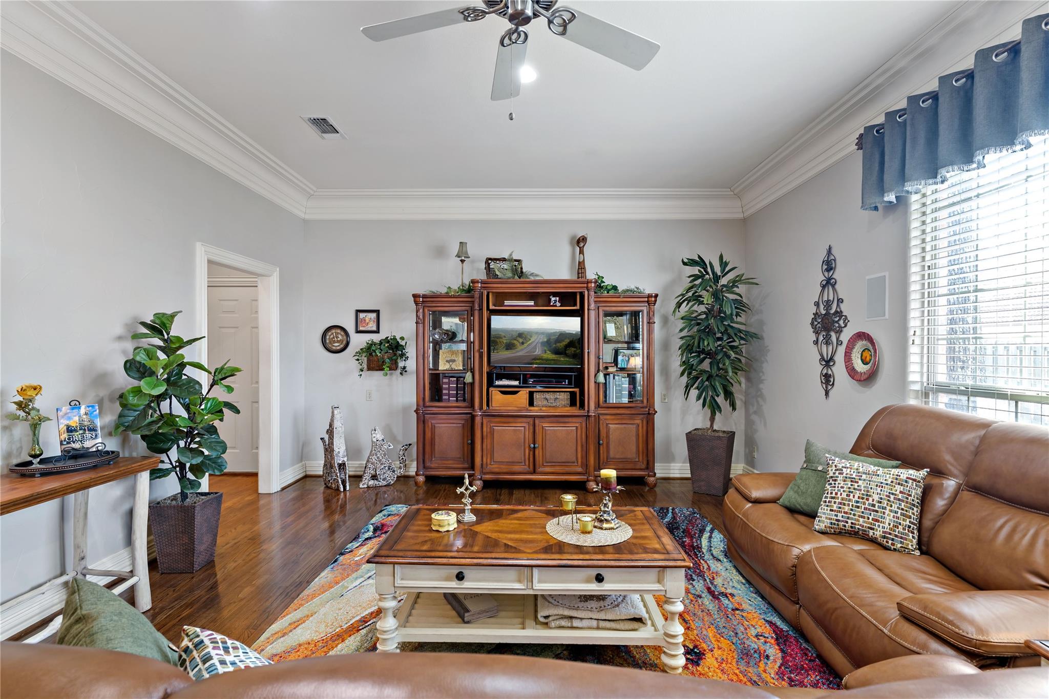 Powderly, Texas, 75473, United States, 5 Bedrooms Bedrooms, ,5 BathroomsBathrooms,Residential,For Sale,2024078