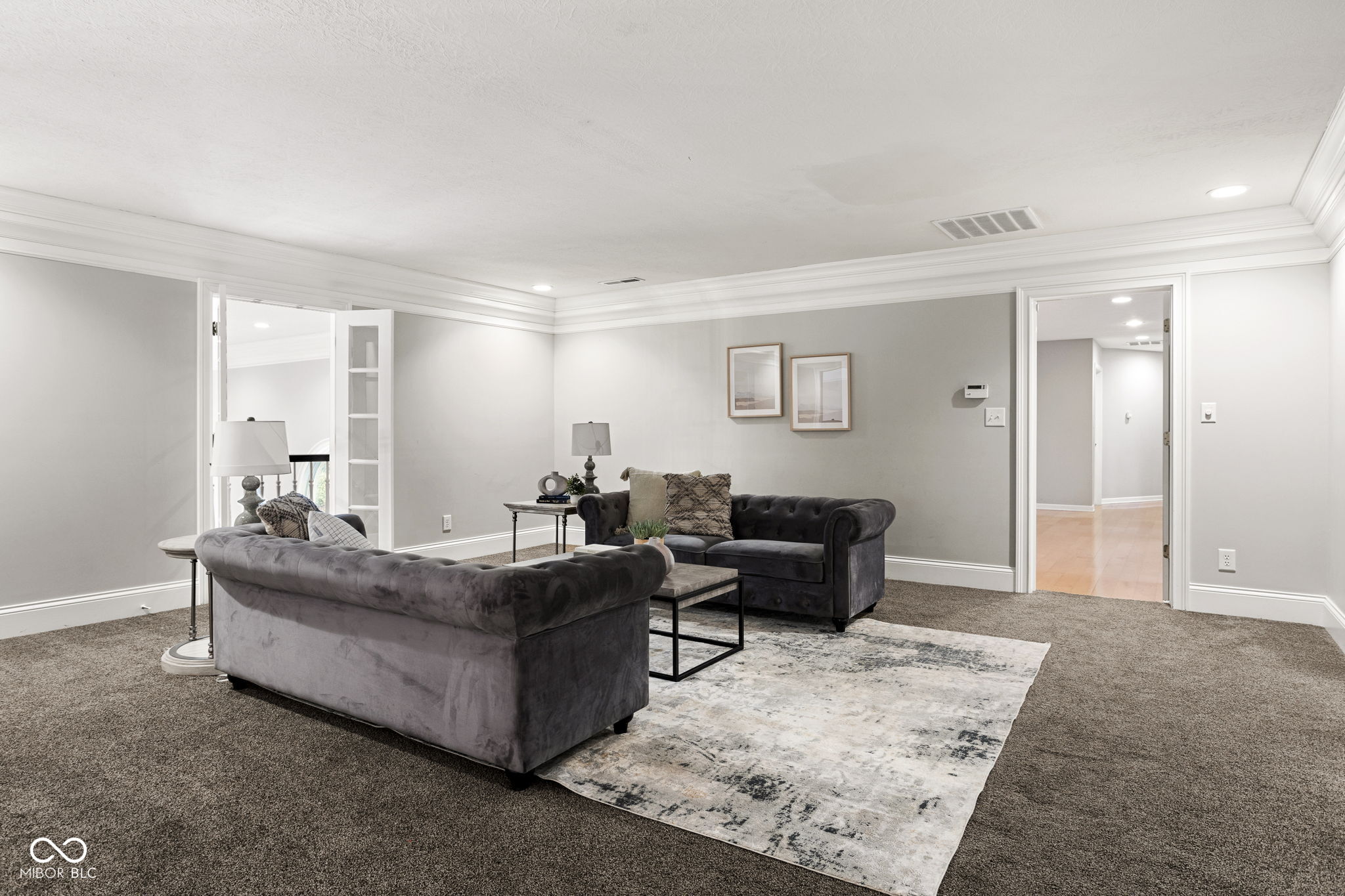 Indianapolis, Indiana, 46226, United States, 6 Bedrooms Bedrooms, ,7 BathroomsBathrooms,Residential,For Sale,1998001