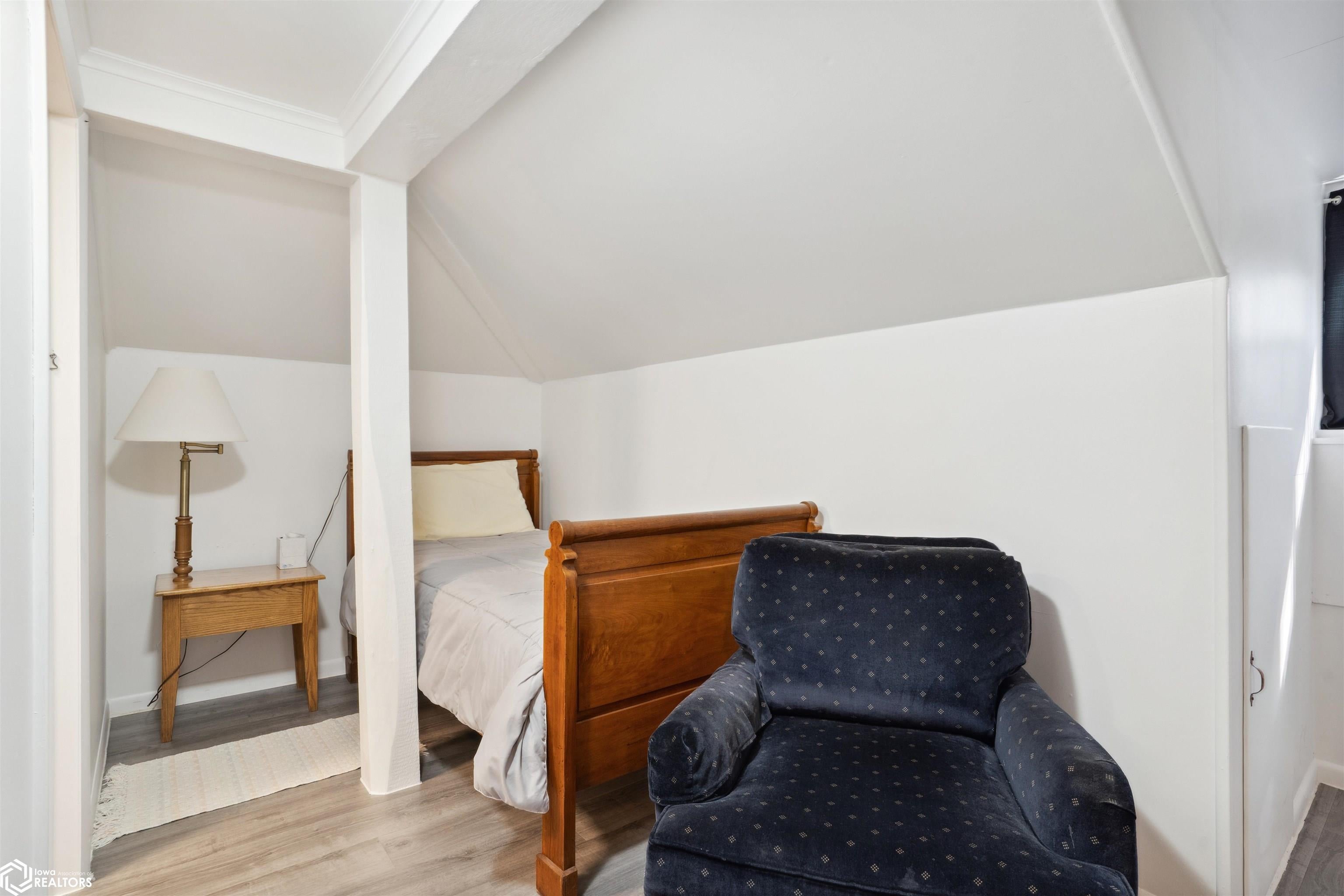 Dallas City, Illinois, 62330, United States, 8 Bedrooms Bedrooms, ,7 BathroomsBathrooms,Residential,For Sale,1980104