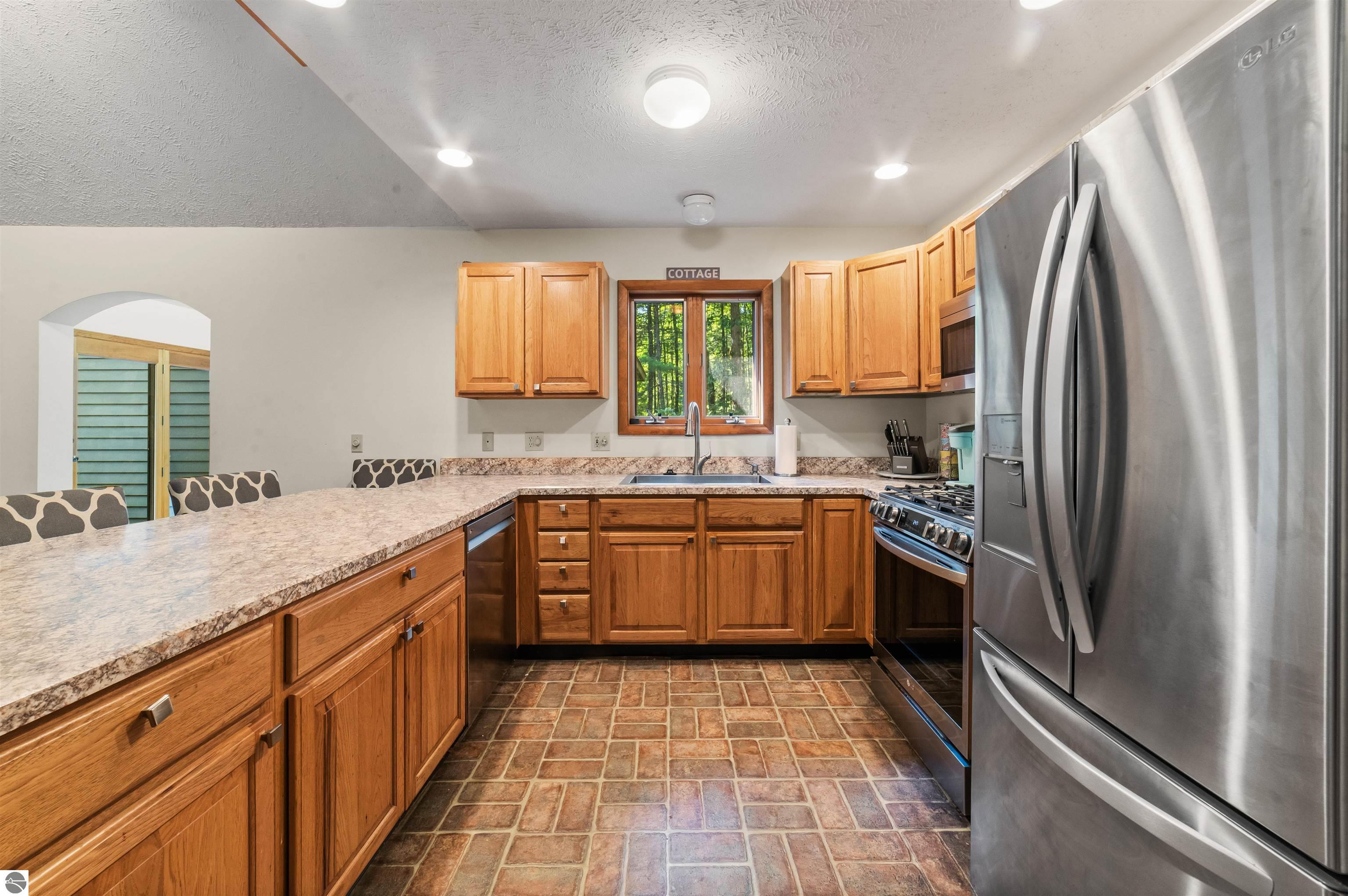 Rapid City, Michigan, 49676, United States, 4 Bedrooms Bedrooms, ,3 BathroomsBathrooms,Residential,For Sale,1977218