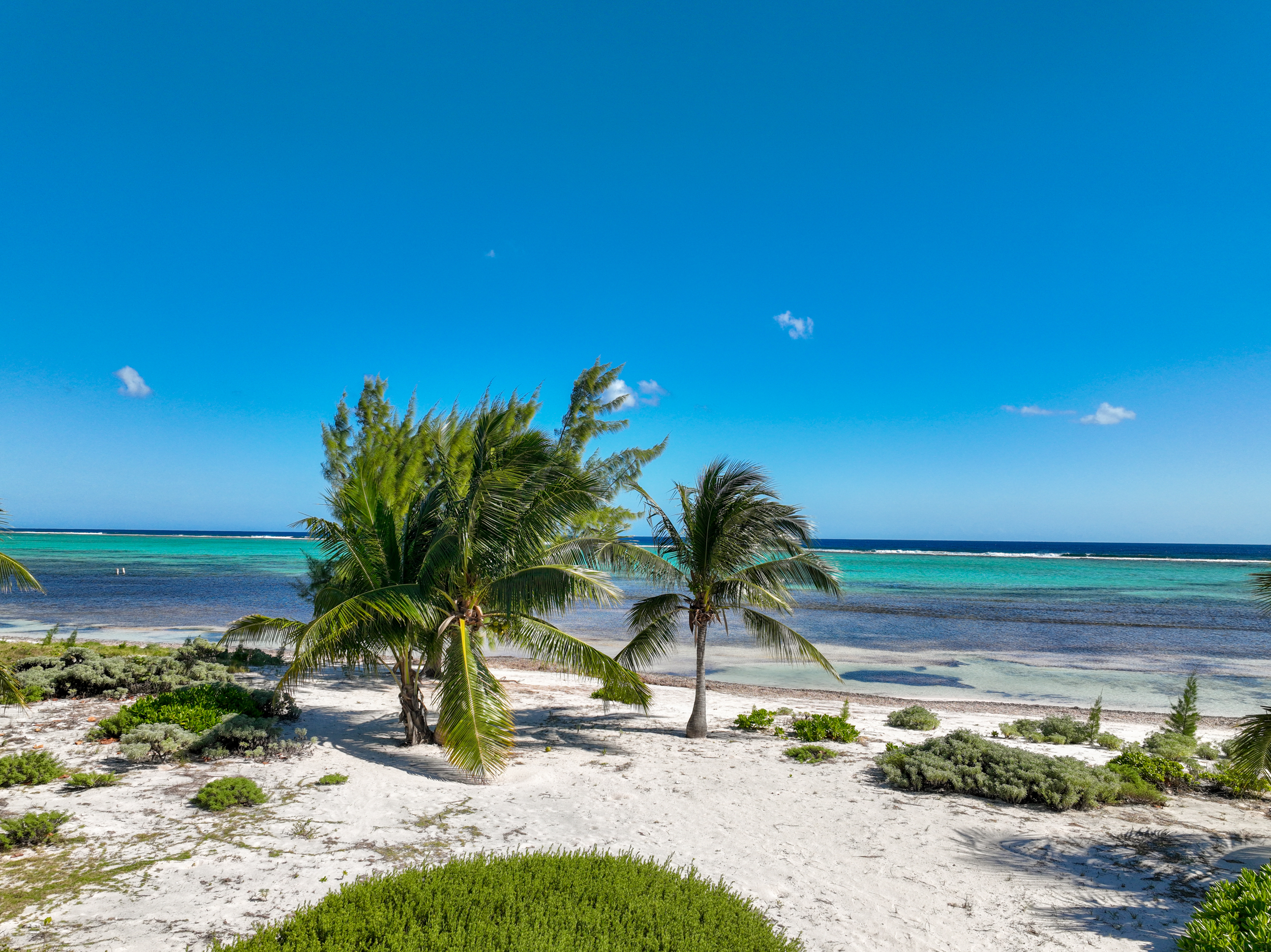  Prime Beachfront Land - 物件實景