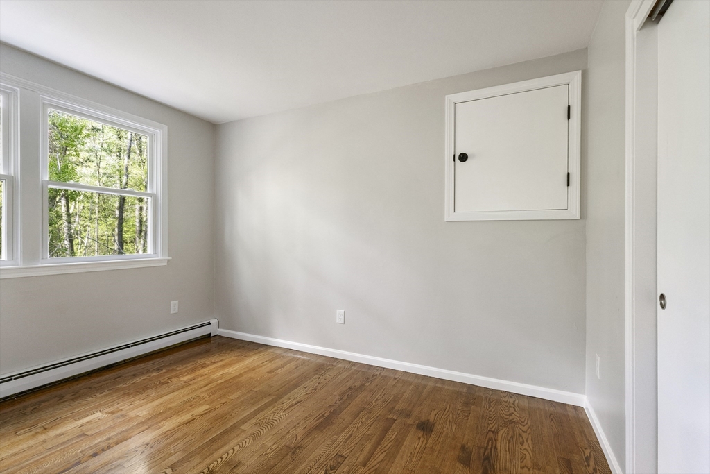 Mansfield, Massachusetts, 02048, United States, 4 Bedrooms Bedrooms, ,2 BathroomsBathrooms,Residential,For Sale,1942588