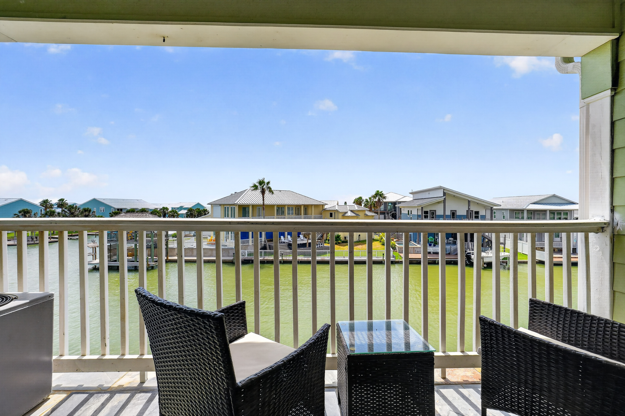  Stunning Water View Condo - 物件實景