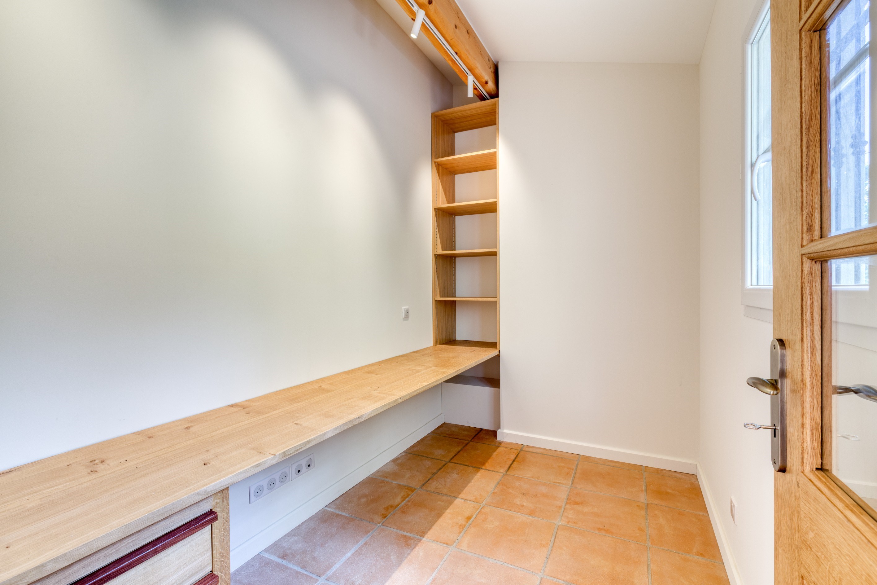 Outstanding Contemporary Villa in the Heart of Olive Trees - 物件實景