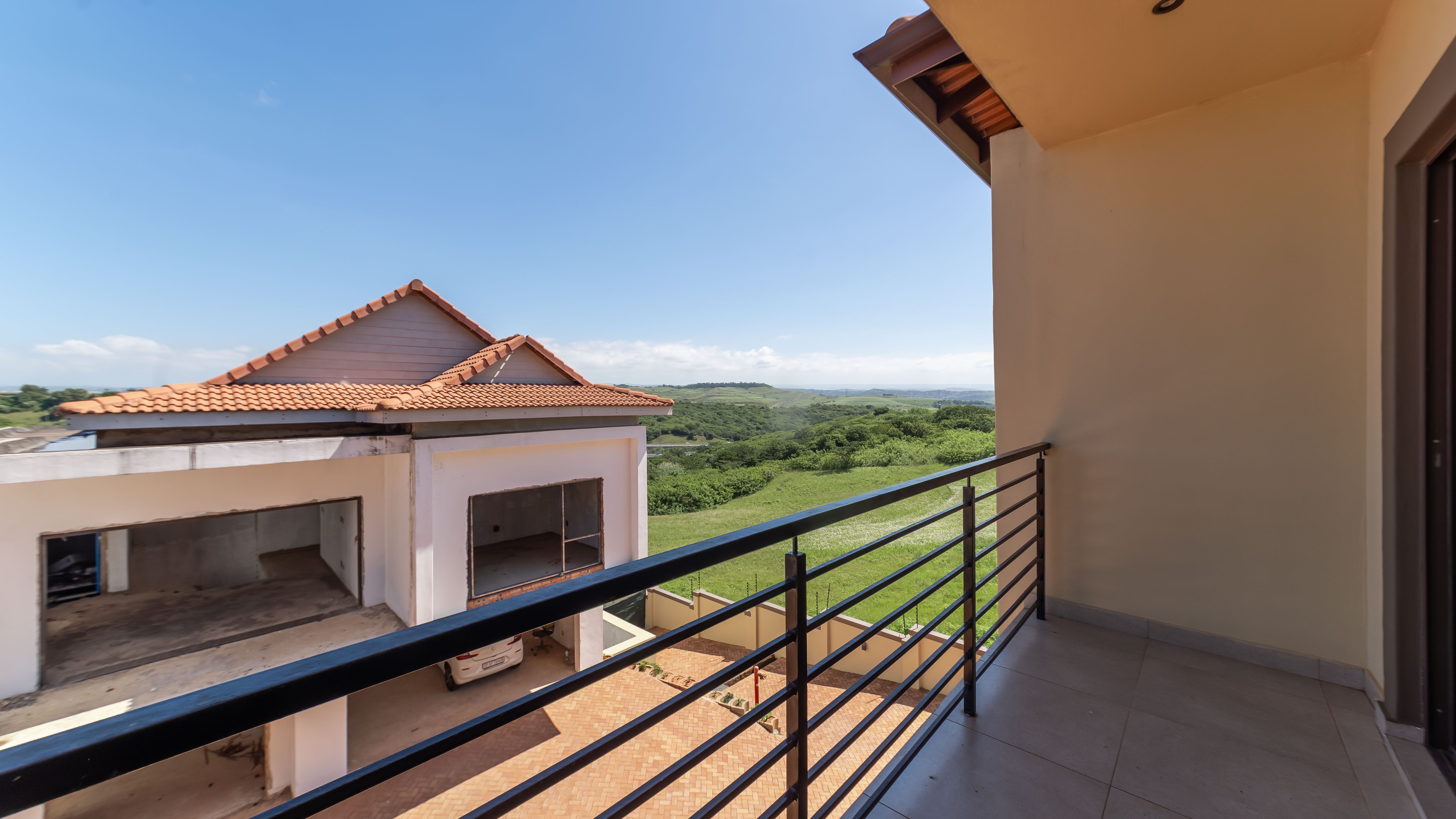  Three-Storey Contemporary Townhouse Bordering a Protected Coastal Forest - 物件實景