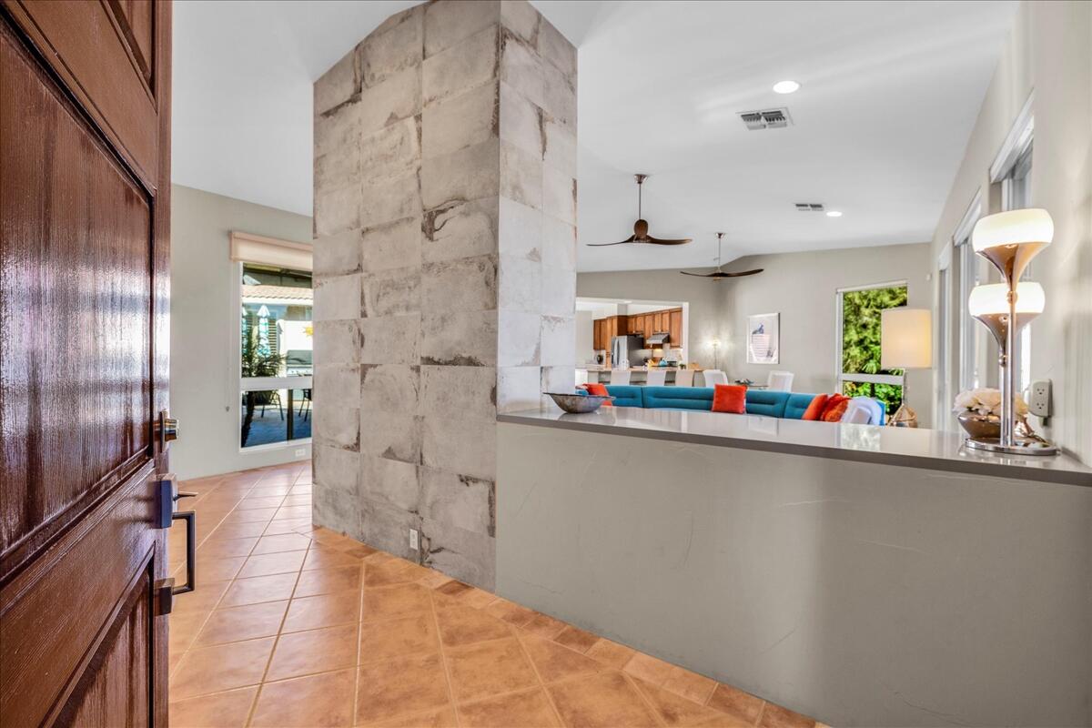 La Quinta, California, 92253, United States, 3 Bedrooms Bedrooms, ,3 BathroomsBathrooms,Residential,For Sale,1990308