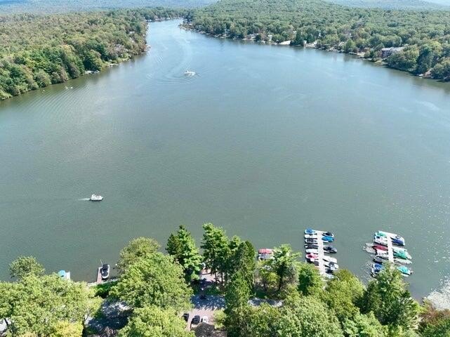 Lake Harmony, Pennsylvania, 18624, United States, 6 Bedrooms Bedrooms, ,3 BathroomsBathrooms,Residential,For Sale,1983616