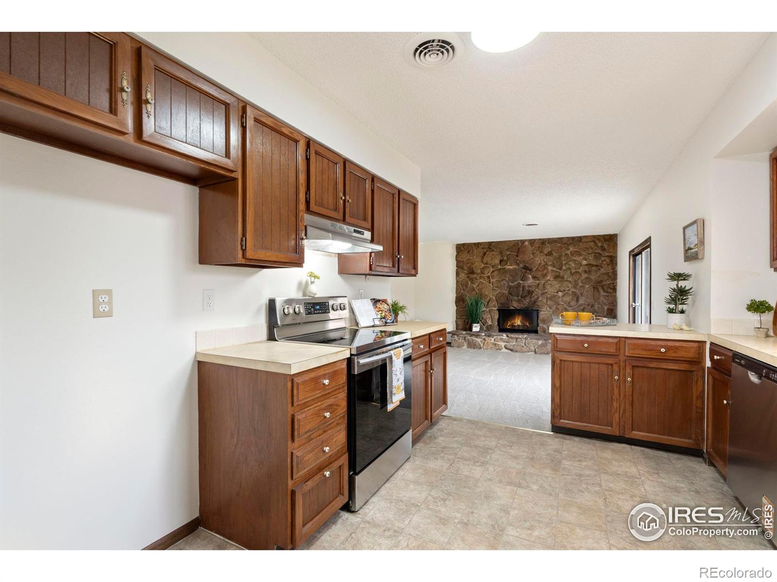 Fort Collins, Colorado, 80525, United States, 3 Bedrooms Bedrooms, ,1 BathroomBathrooms,Residential,For Sale,1997753