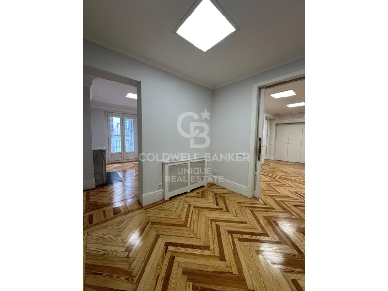 Madrid, Madrid, Retiro, Jer?nimos Madrid, Madrid, Madrid, Comunidad de Madrid, ES, 3 Bedrooms Bedrooms, ,2 BathroomsBathrooms,Residential,For Sale,Madrid, Madrid, Retiro, Jer?nimos Madrid, Madrid, ,1656796