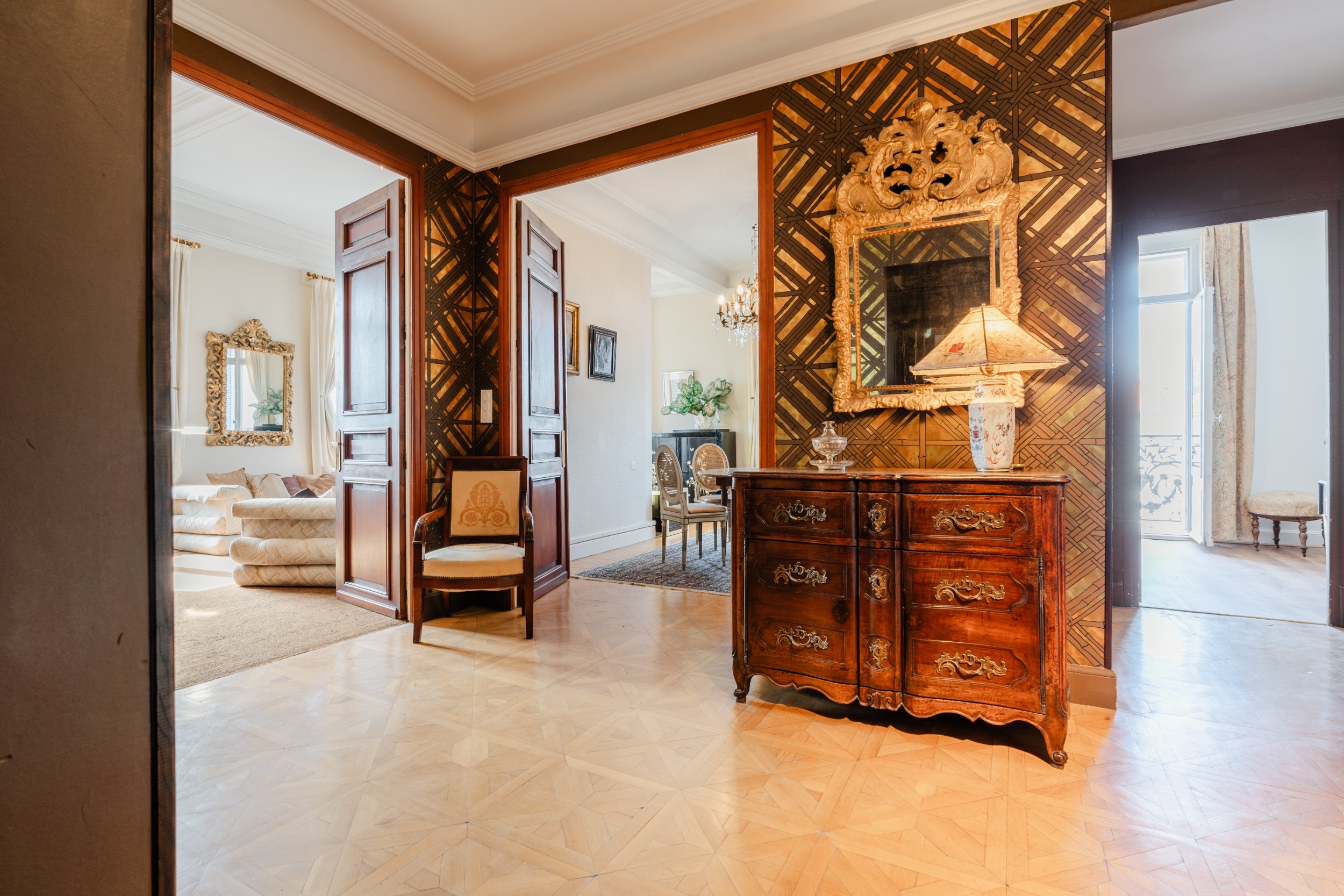  EXCLUSIVE - Potential and prime address for this superb apartment - 物件實景