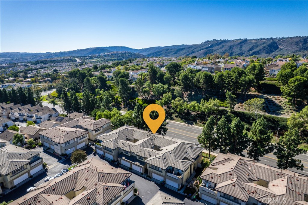 Aliso Viejo, California, 92656, United States, 2 Bedrooms Bedrooms, ,3 BathroomsBathrooms,Residential,For Sale,1989024