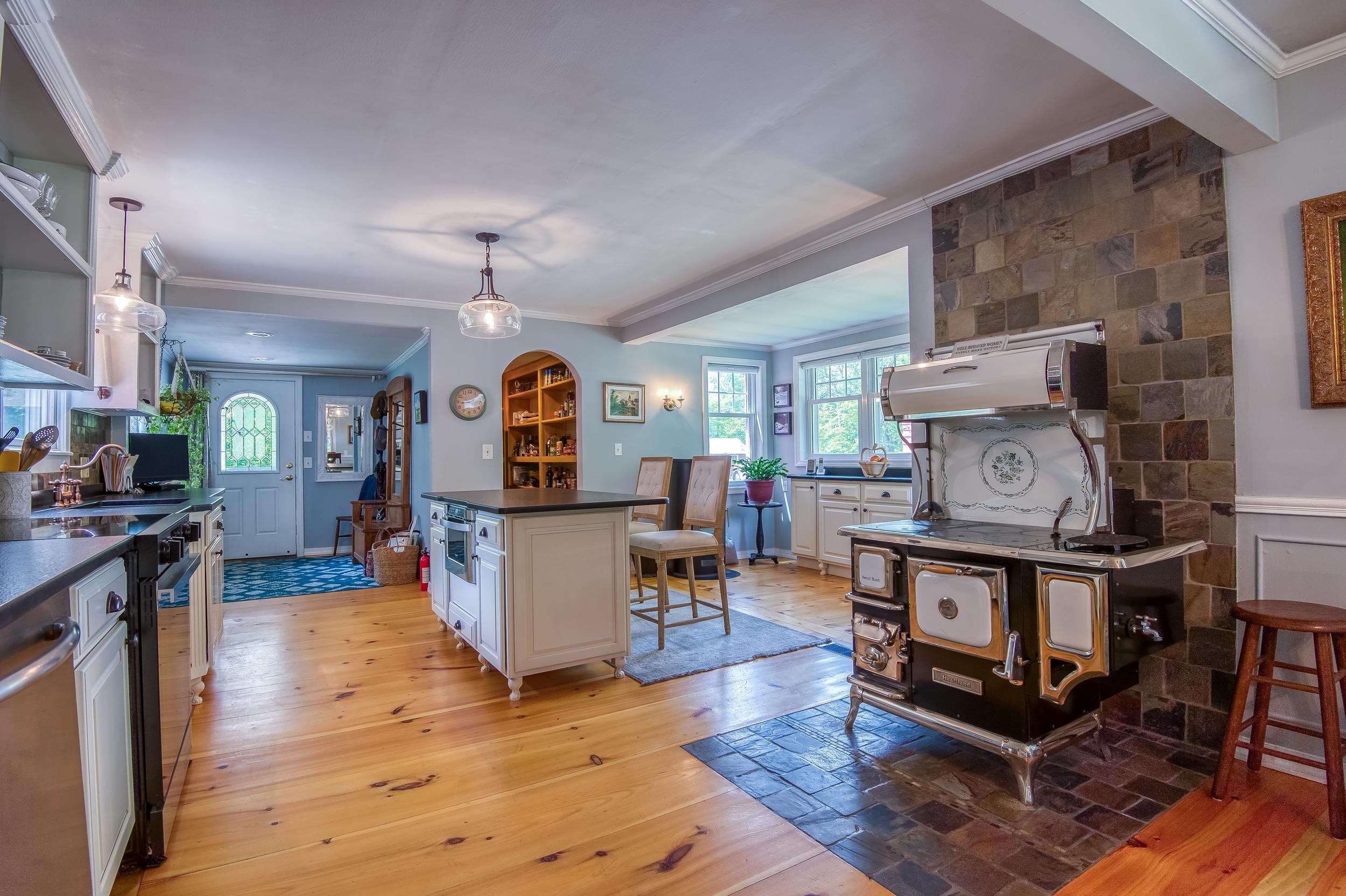 Eaton, New Hampshire, 03832, United States, 3 Bedrooms Bedrooms, ,1 BathroomBathrooms,Residential,For Sale,1989468