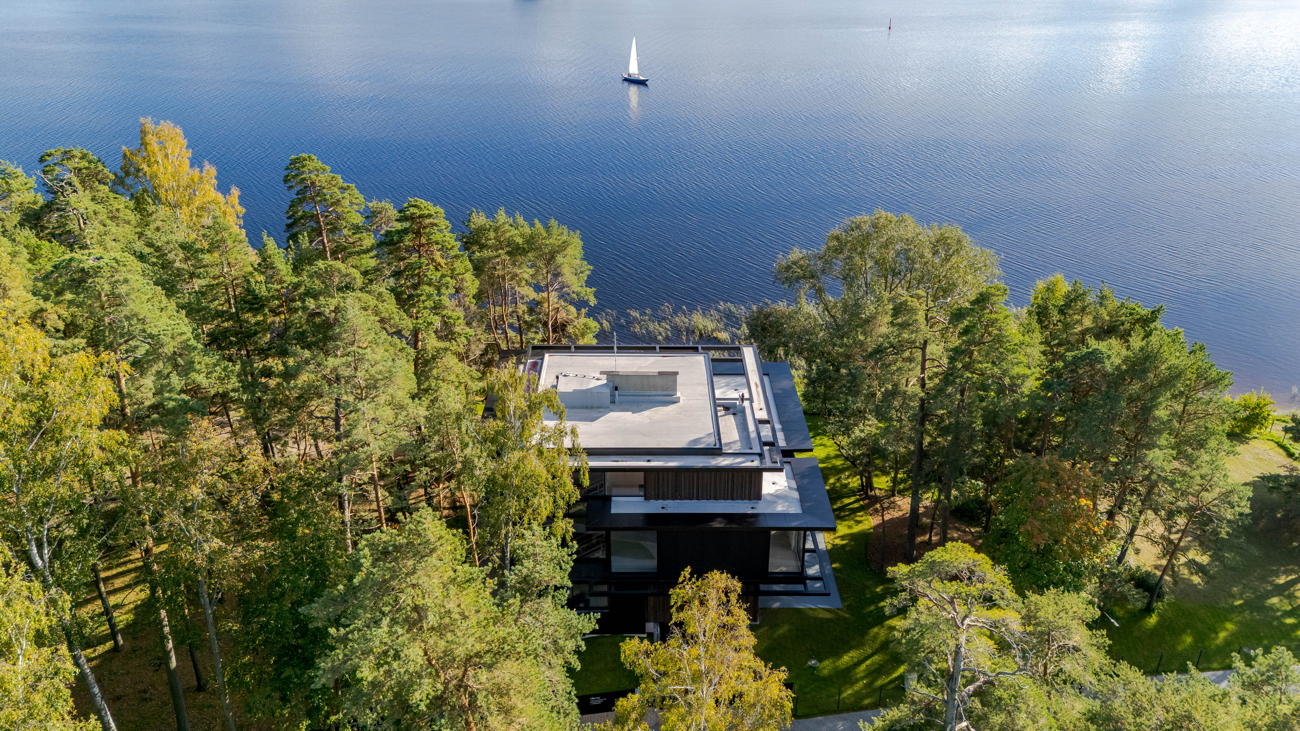  Three-storey villa with yacht pier in prestigious Lielupe - 物件實景