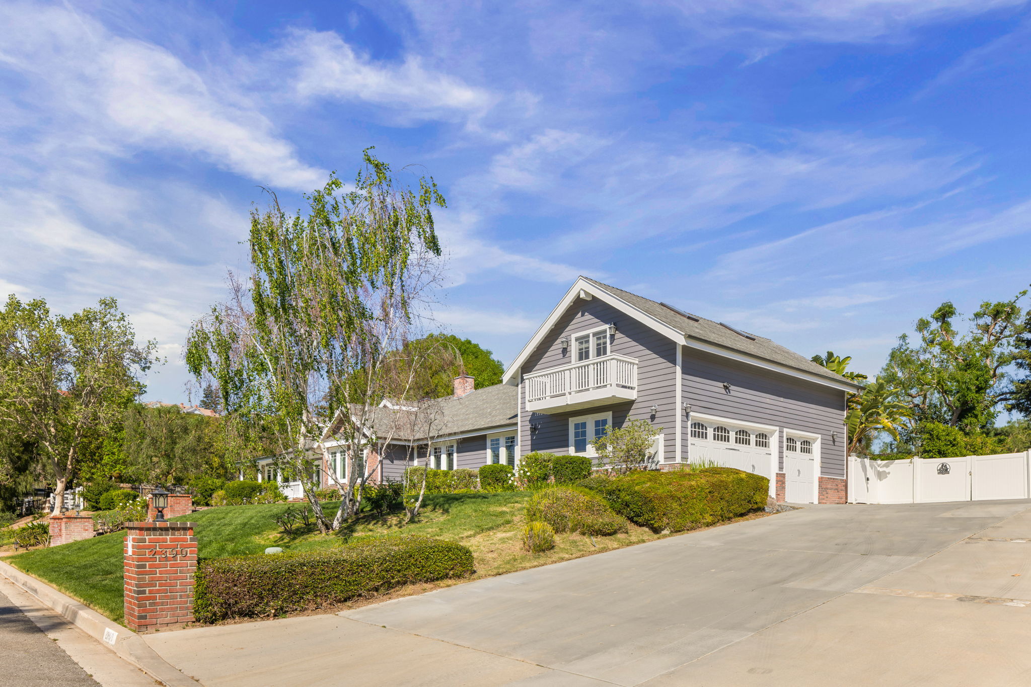  2390 Glenside Lane - 物件實景