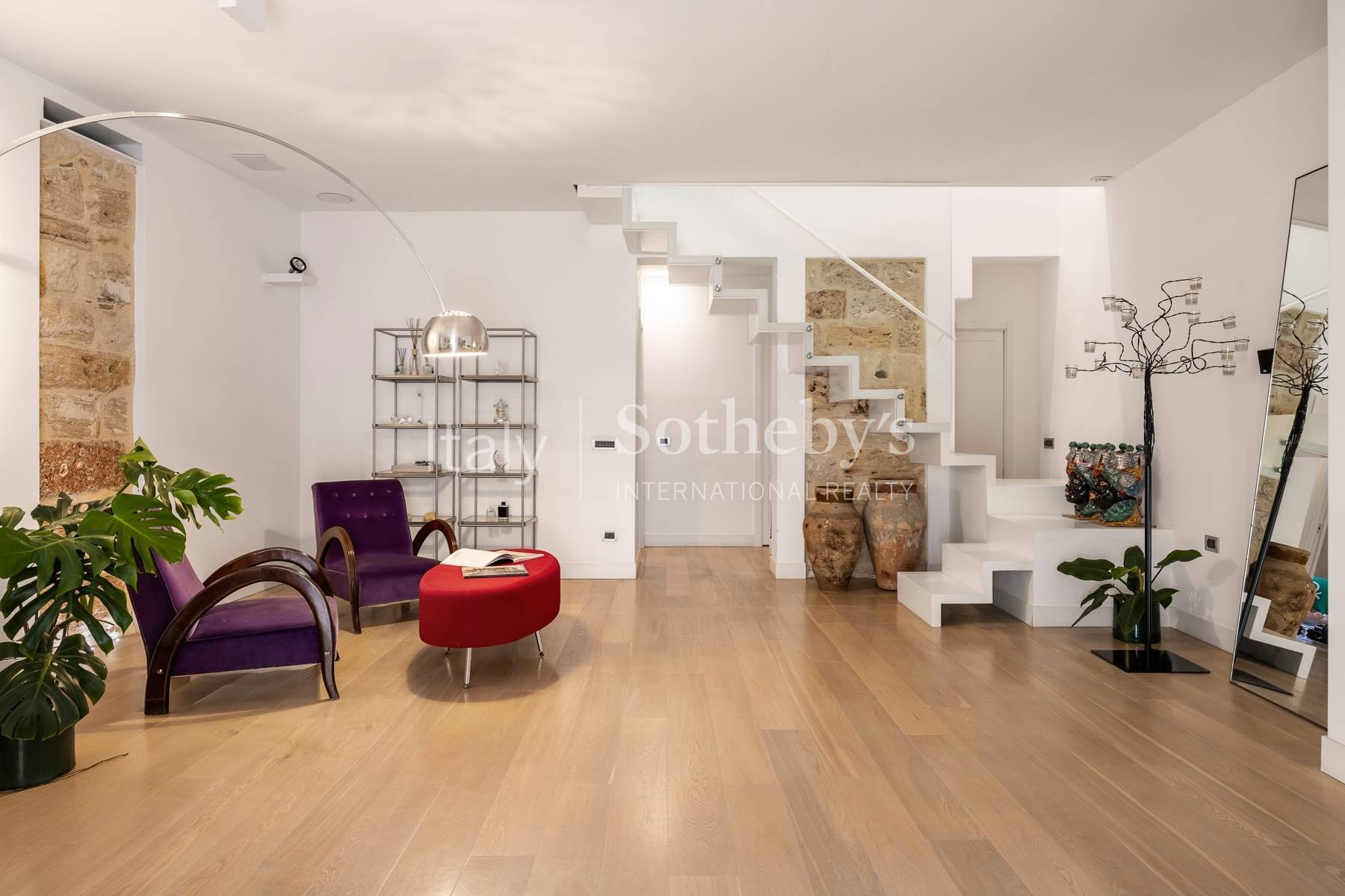  Penthouse with Terrace in the Heart of Palermo