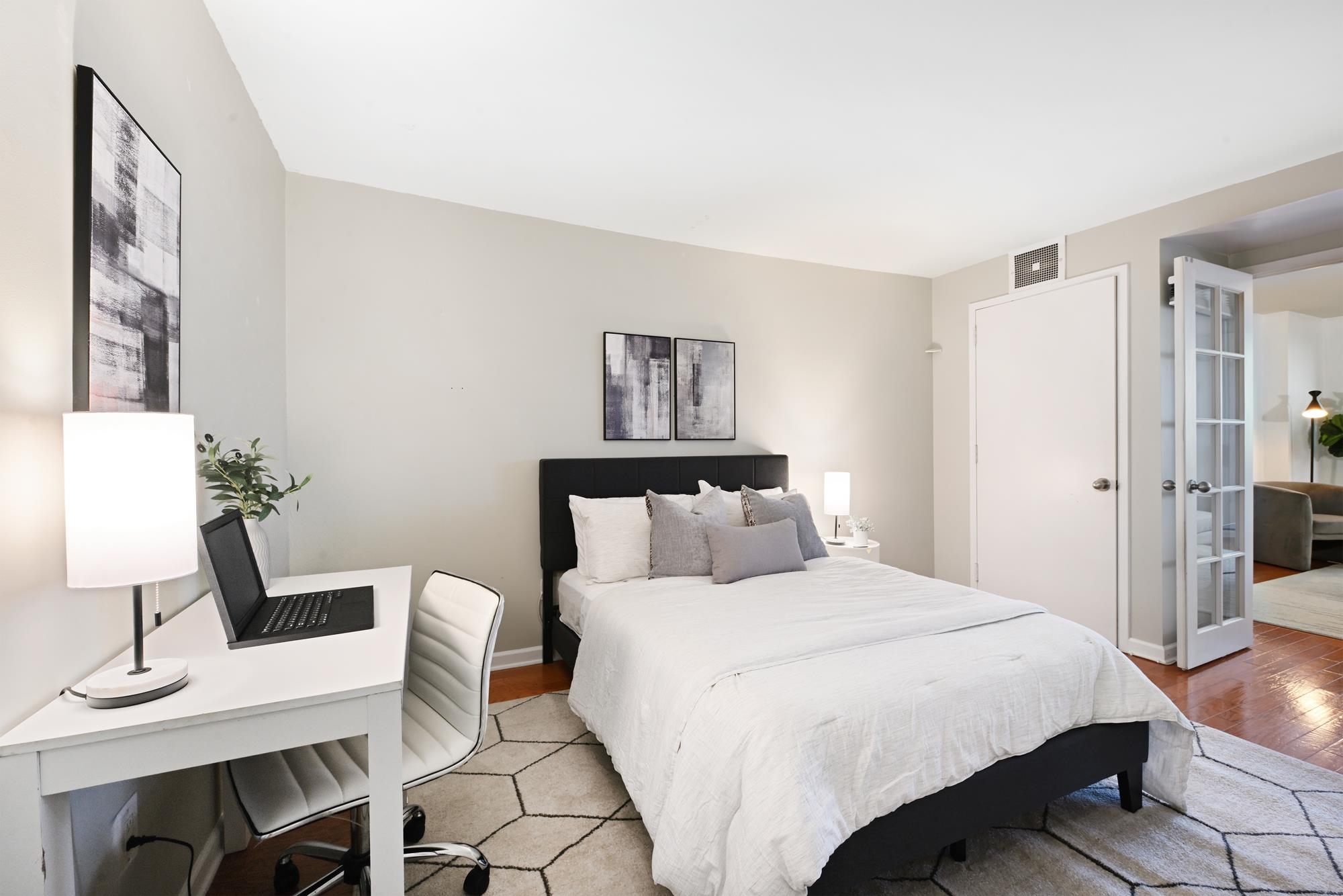Jersey City, New Jersey, 07310, United States, 2 Bedrooms Bedrooms, ,2 BathroomsBathrooms,Residential,For Sale,1925571