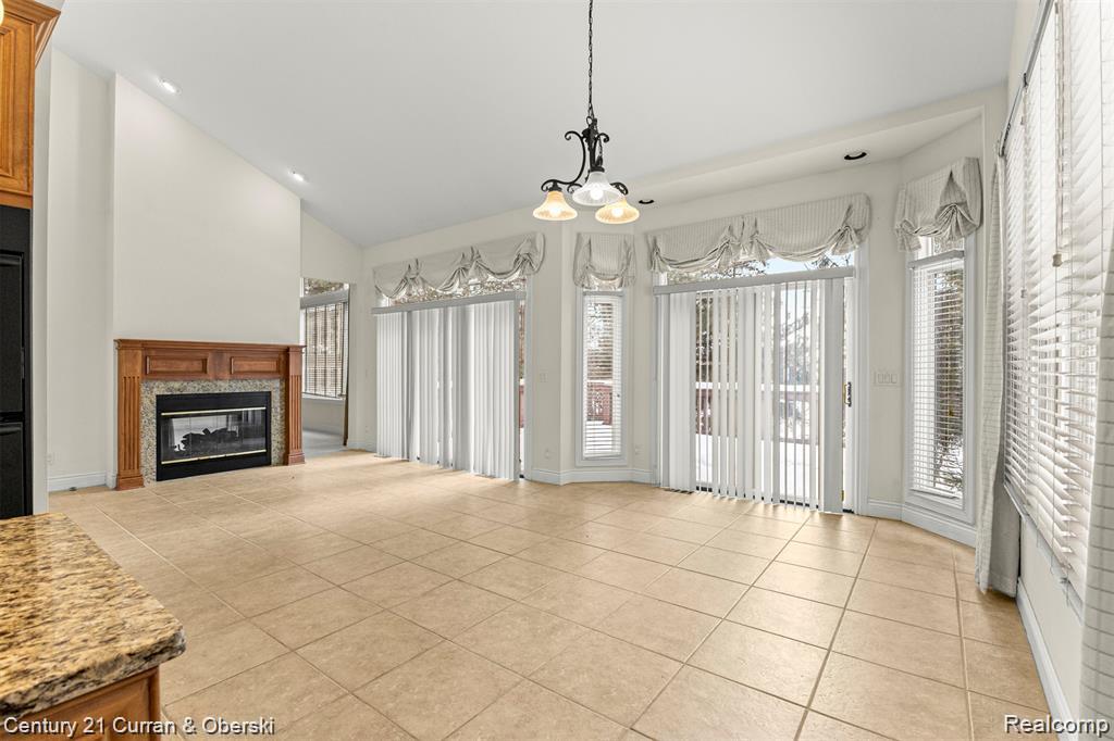 Northville Township, Michigan, 48168, United States, 3 Bedrooms Bedrooms, ,4 BathroomsBathrooms,Residential,For Sale,2024009