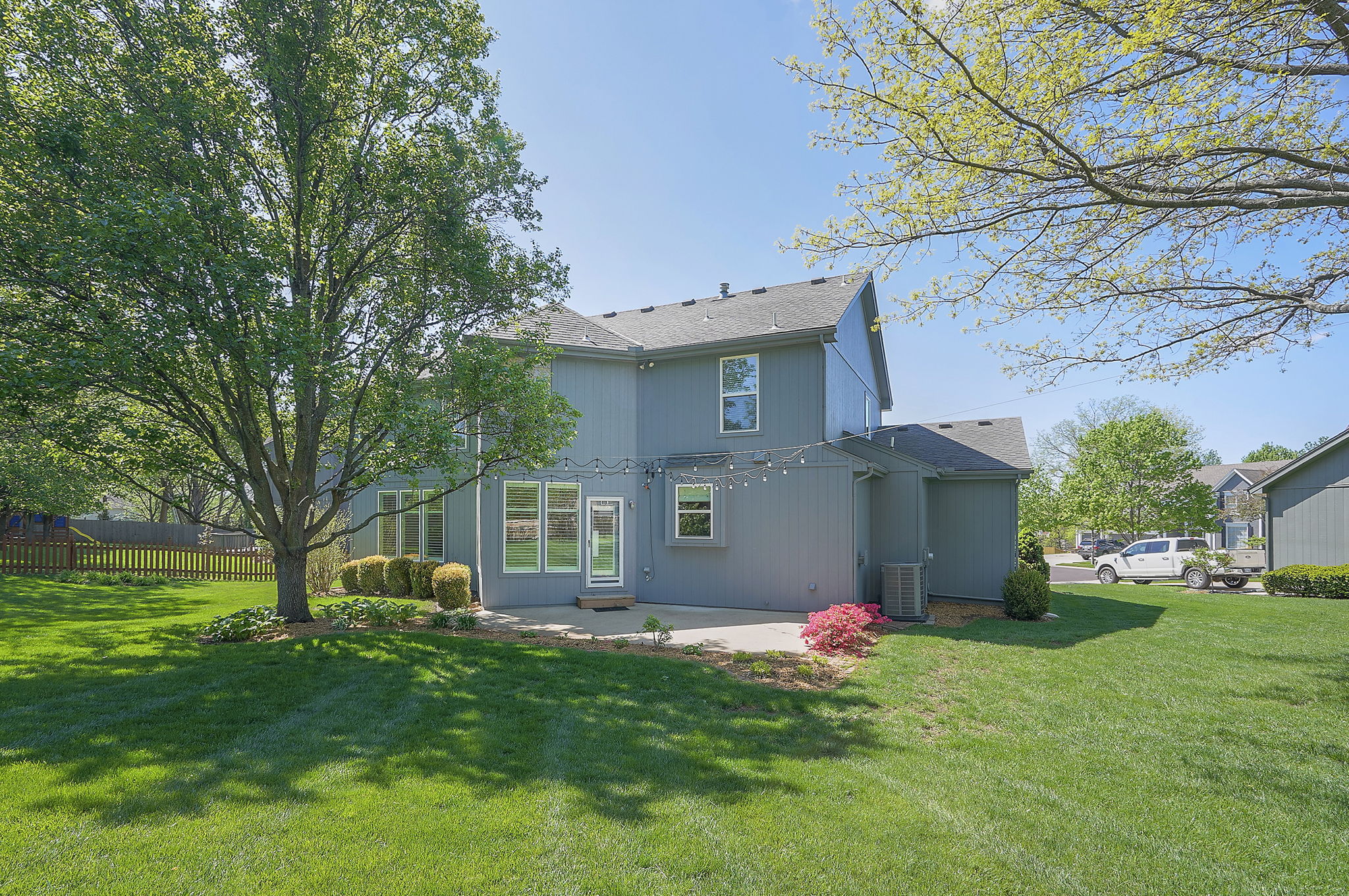  15223 Woodson Lane, Overland Park, KS 66223 - 物件實景