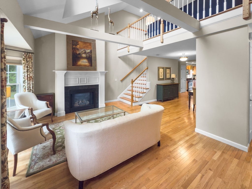 Haverhill, Massachusetts, 01830, United States, 2 Bedrooms Bedrooms, ,3 BathroomsBathrooms,Residential,For Sale,1940361