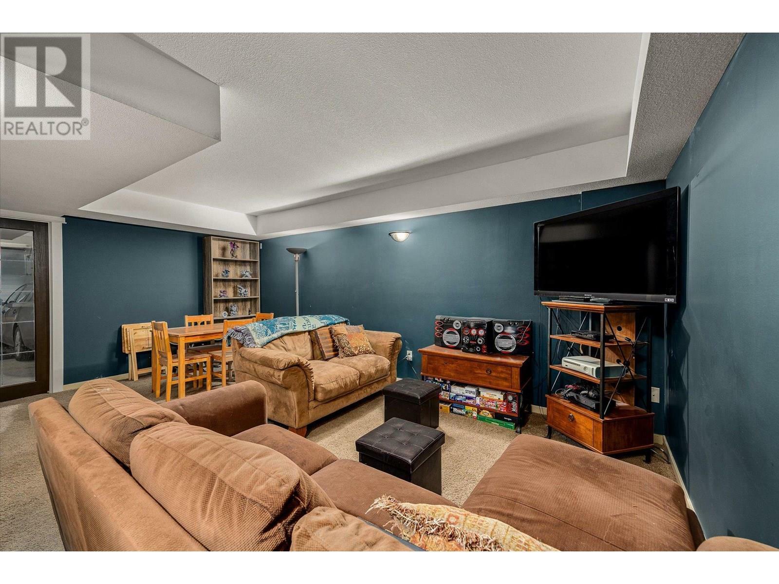 VERNON, British Columbia, V1T 9X1, CA, 3 Bedrooms Bedrooms, ,2 BathroomsBathrooms,Residential,For Sale,1883583