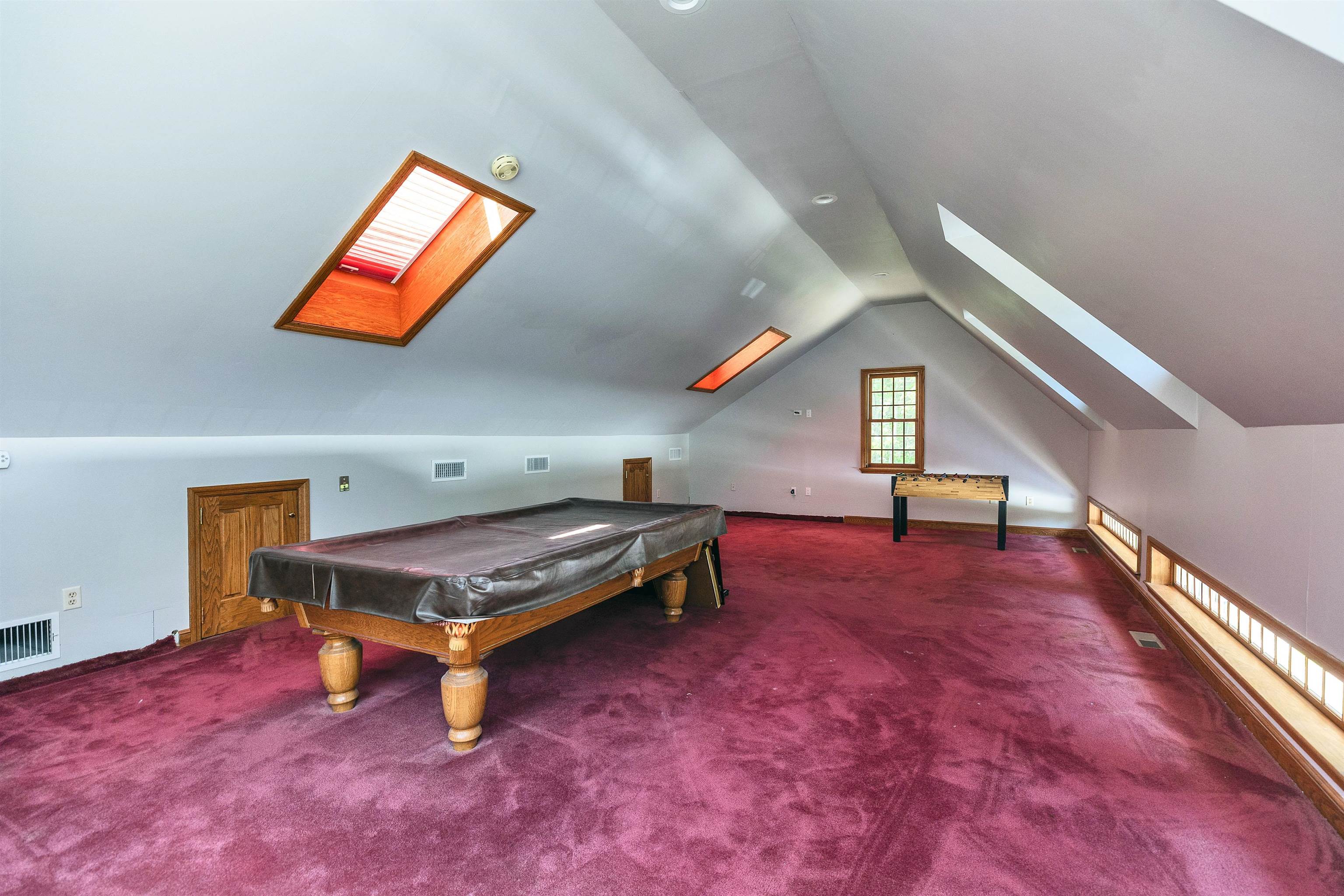 Mont Vernon, New Hampshire, 03057, United States, 3 Bedrooms Bedrooms, ,2 BathroomsBathrooms,Residential,For Sale,1868452