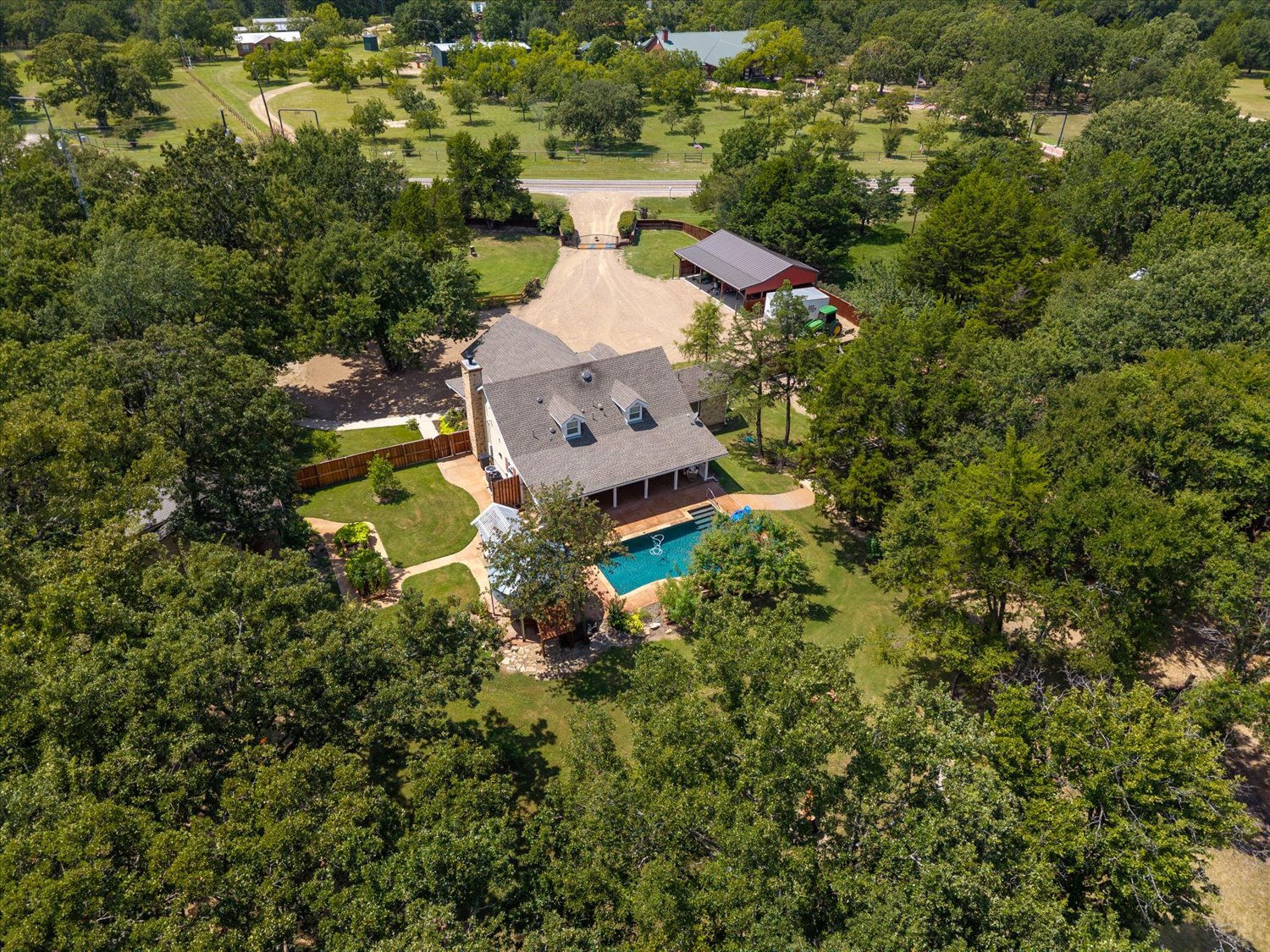Quinlan, Texas, 75474, United States, 2 Bedrooms Bedrooms, ,2 BathroomsBathrooms,Residential,For Sale,1937387