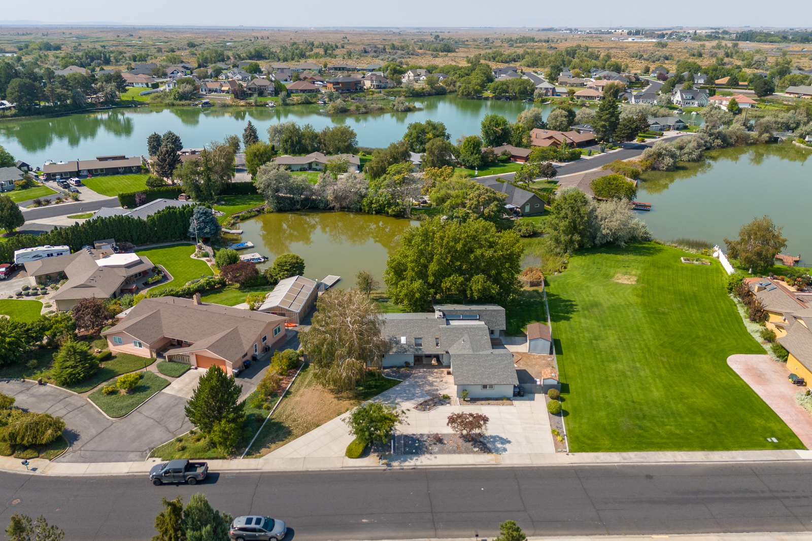 Moses Lake, Washington, 98837, United States, 3 Bedrooms Bedrooms, ,2 BathroomsBathrooms,Residential,For Sale,1915688