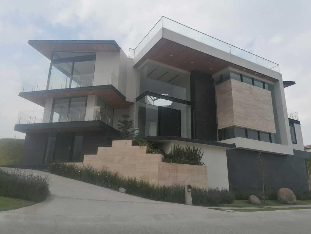 Mandarinas, Atizapán de Zaragoza, Estado de México, 52938, Mexico, 4 Bedrooms Bedrooms, ,5 BathroomsBathrooms,Residential,For Sale,Mandarinas,1443737
