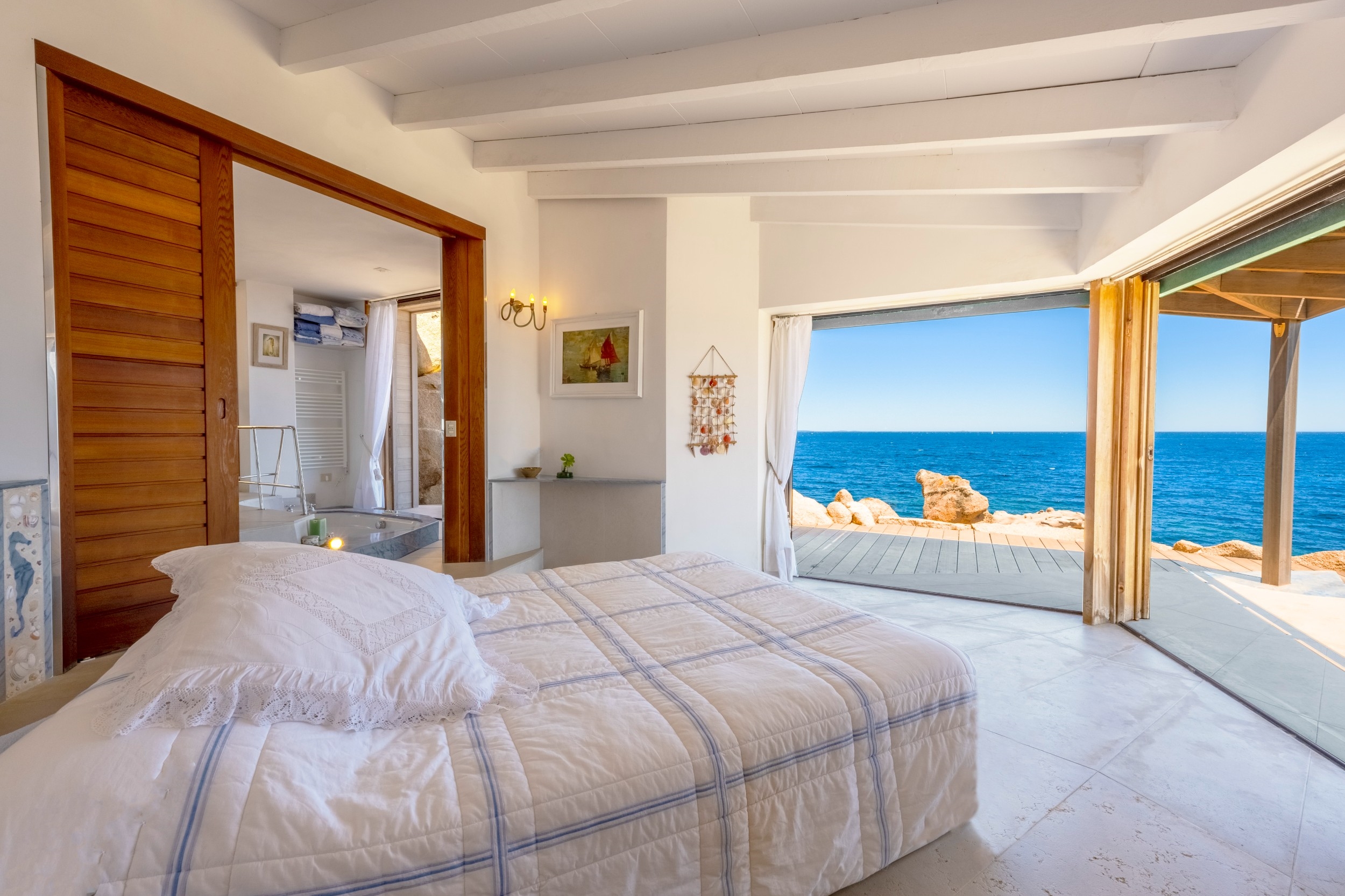  For sale : Exceptional waterfront property - Swimming pool - Cavallo island, Bo… - 物件實景