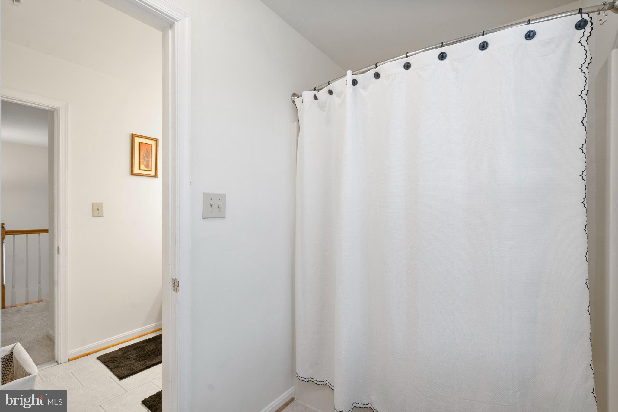 Clinton, Maryland, 20735, United States, 5 Bedrooms Bedrooms, ,4 BathroomsBathrooms,Residential,For Sale,2005759