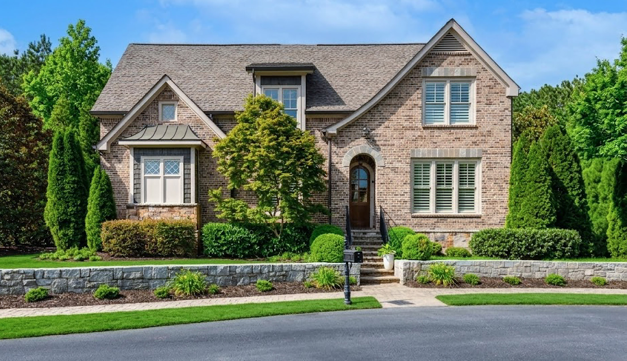  Stunning Custom Built Brick Home on Premium Private Lot in River District - 物件實景