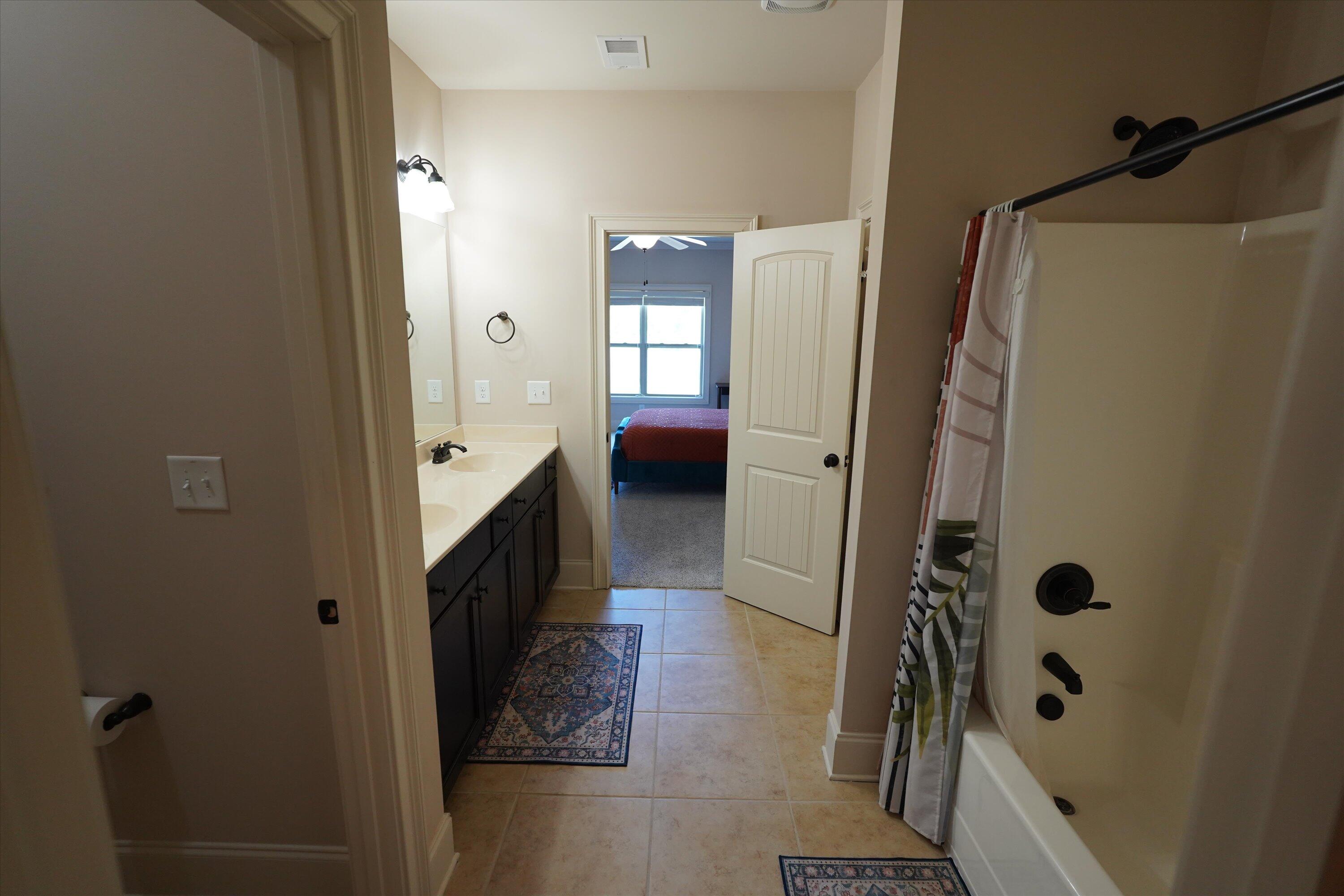 Grovetown, Georgia, 30813, United States, 5 Bedrooms Bedrooms, ,5 BathroomsBathrooms,Residential,For Sale,1975425