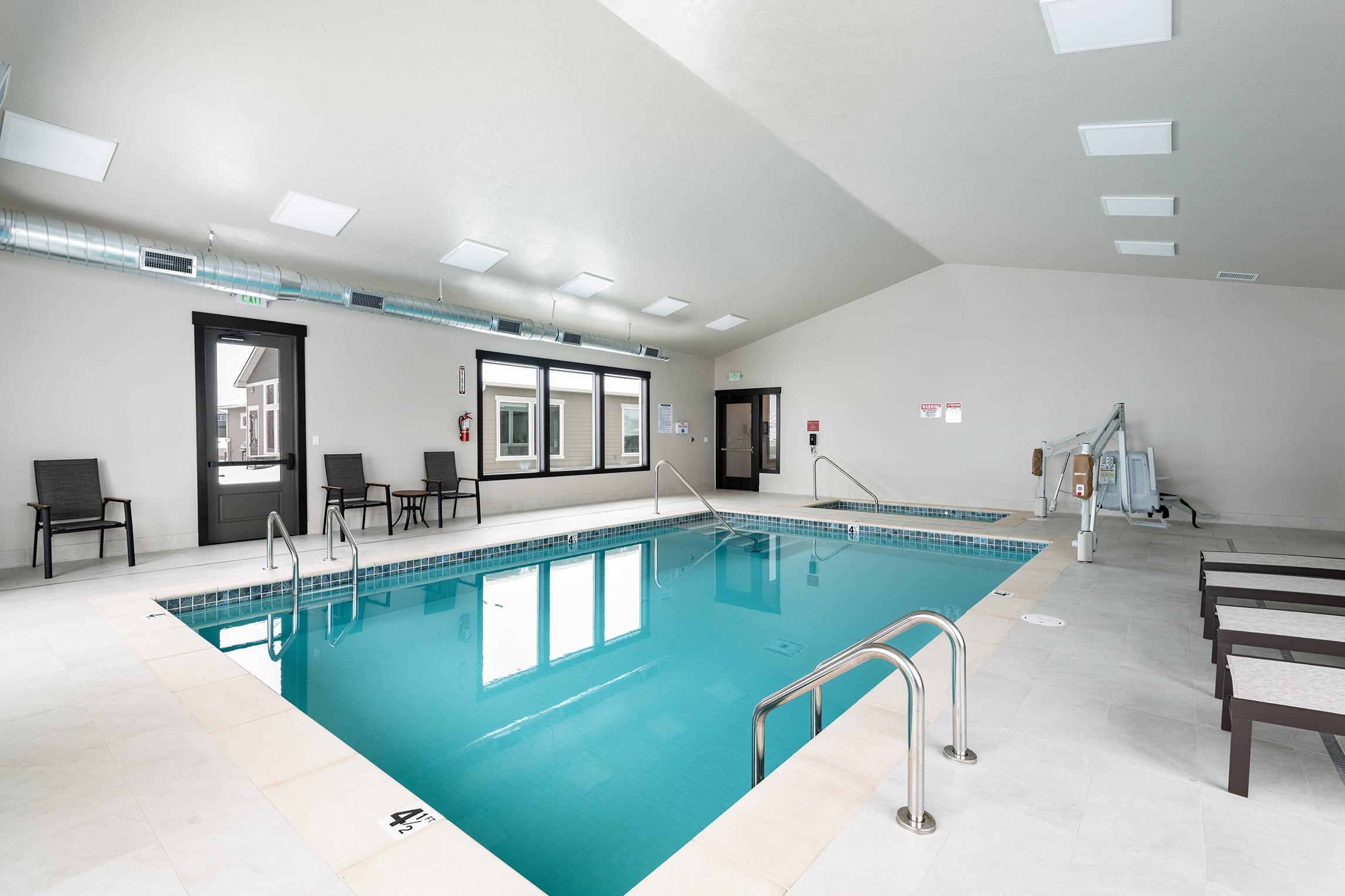  55+ Low Maintenance Living - 物件實景