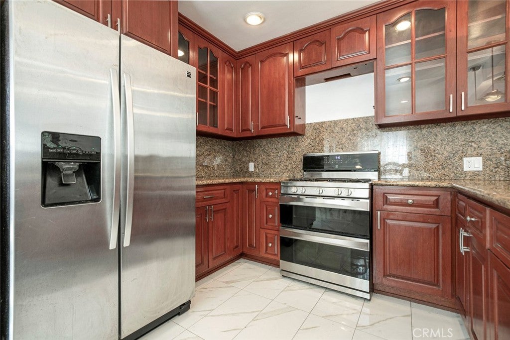 North Hollywood, California, 91605, United States, 3 Bedrooms Bedrooms, ,2 BathroomsBathrooms,Residential,For Sale,1989724