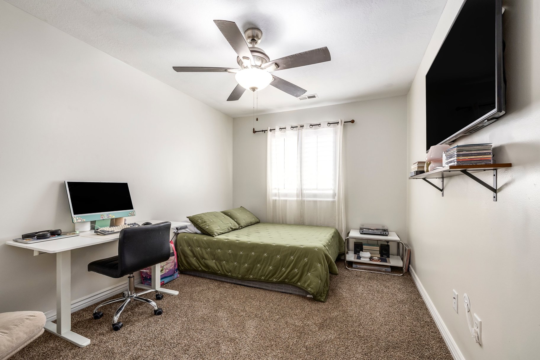  Move-In Ready Home with Room to Grow - 物件實景