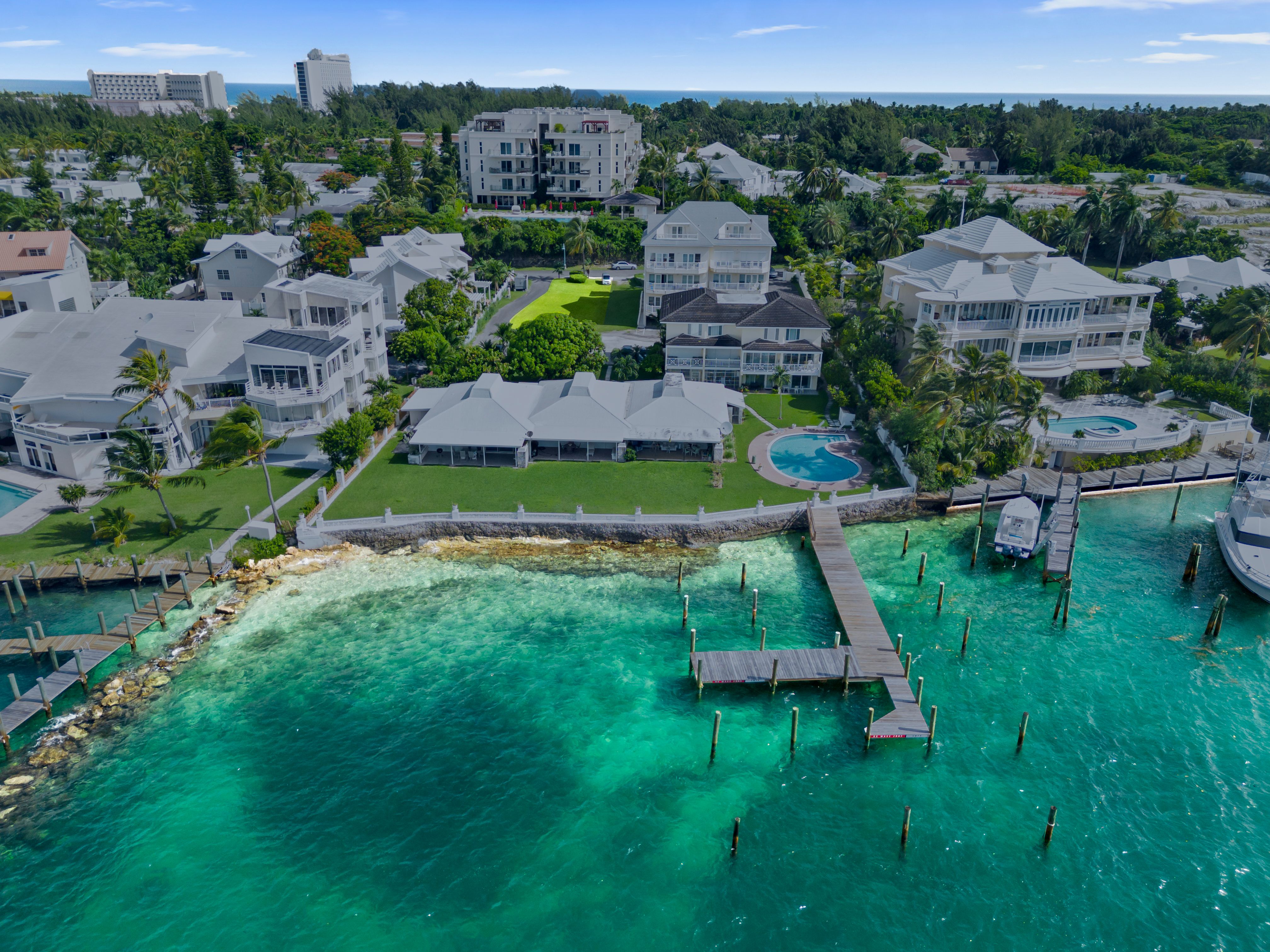  Harbour Colony Multifamily Lot - 物件實景