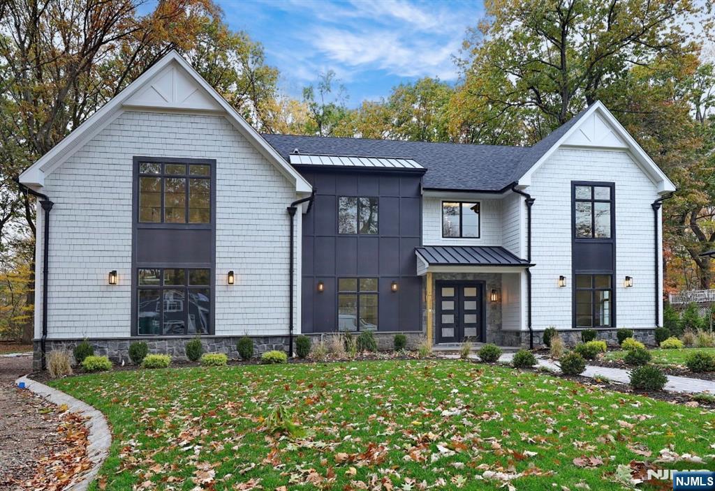 Haworth, New Jersey, 07641, United States, 6 Bedrooms Bedrooms, ,7 BathroomsBathrooms,Residential,For Sale,1989640