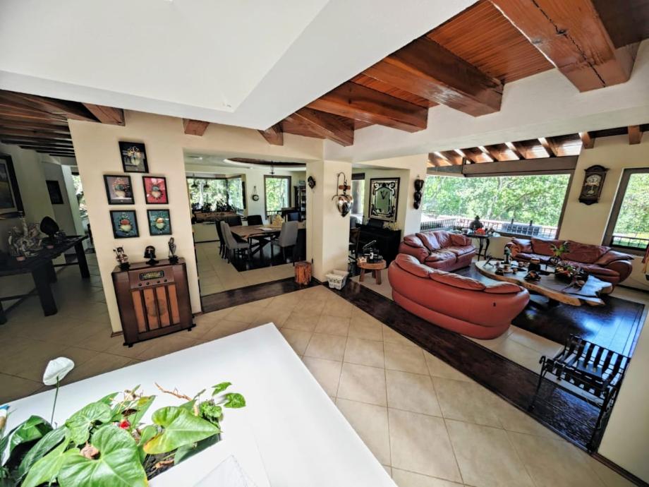 Hacienda de Tepeapulco, Atizapán de Zaragoza, Estado de méxico, 52937, Mexico, 4 Bedrooms Bedrooms, ,6 BathroomsBathrooms,Residential,For Sale,Hacienda de Tepeapulco,1652808