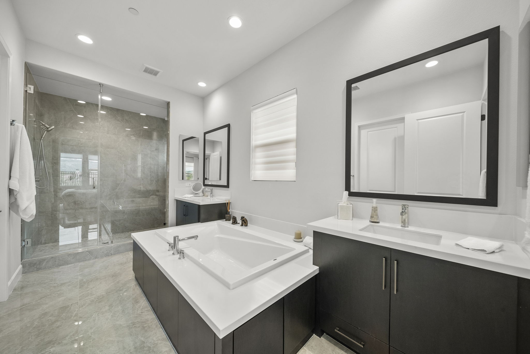  2501 Presley Ct - 物件實景