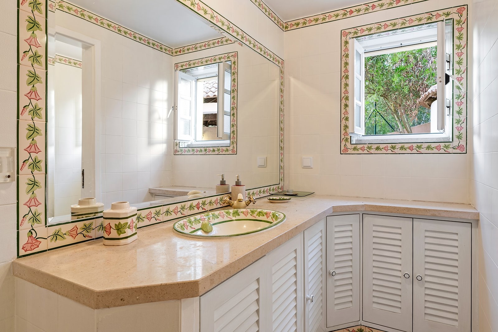 Sesimbra, Setúbal, 2970-872, PT, 5 Bedrooms Bedrooms, ,5 BathroomsBathrooms,Residential,For Sale,1940542
