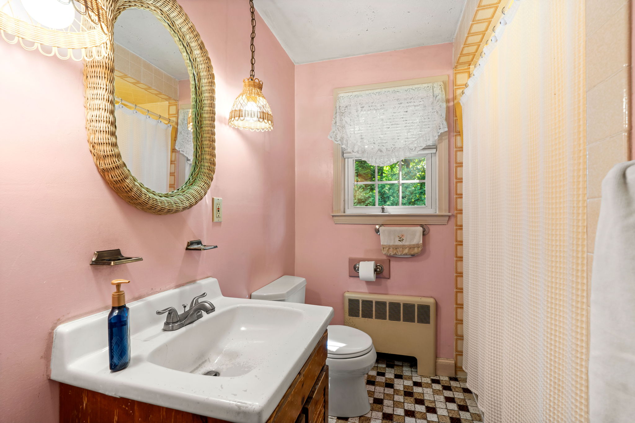  187 Havilah St, Lowell, MA, 01852 - 物件實景
